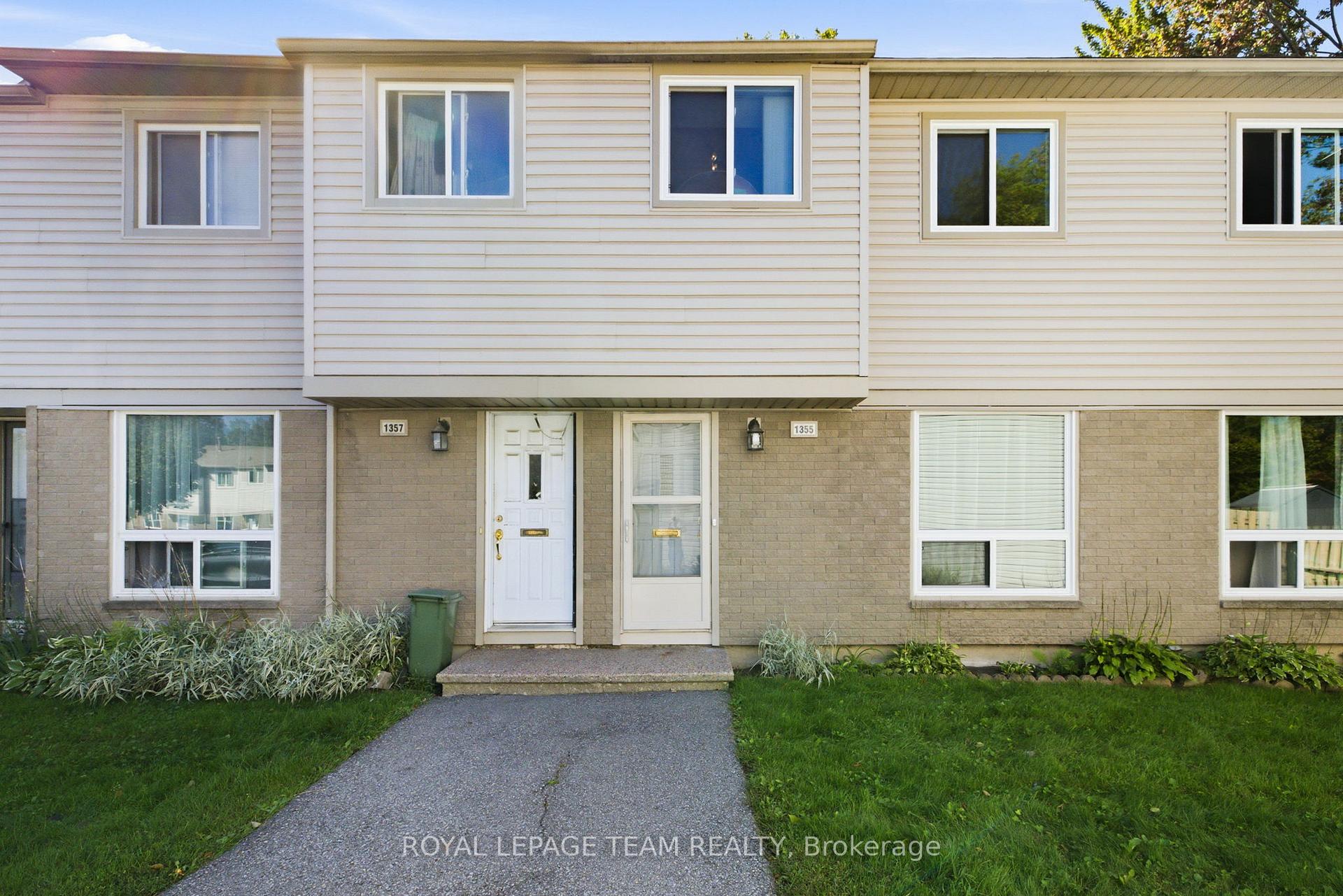 Photo 2 of Unit 63, 1355 Perez Crescent, Ottawa, Carson Grove — HOMEH