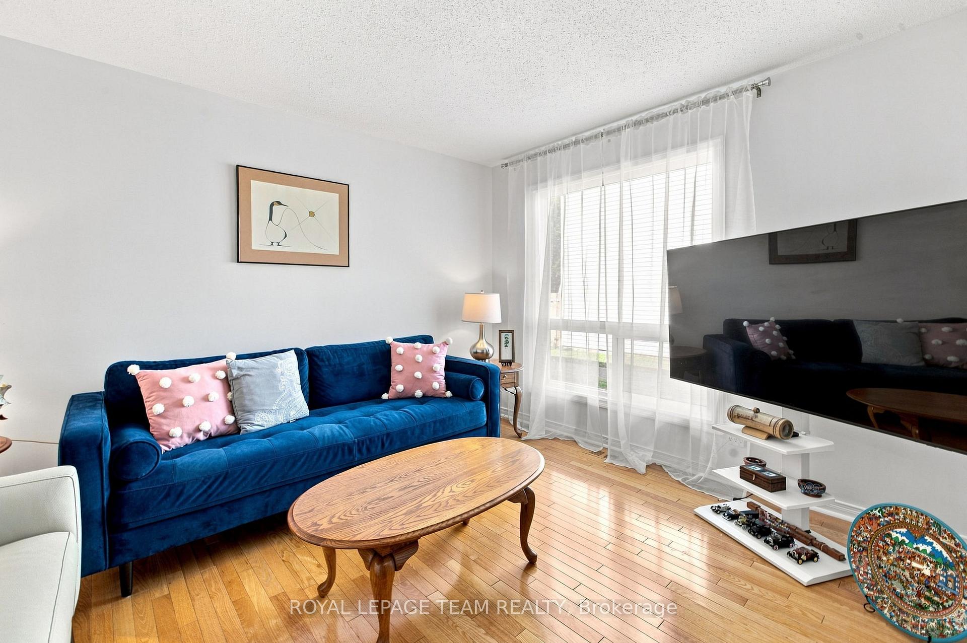 Photo 13 of Unit 63, 1355 Perez Crescent, Ottawa, Carson Grove — HOMEH