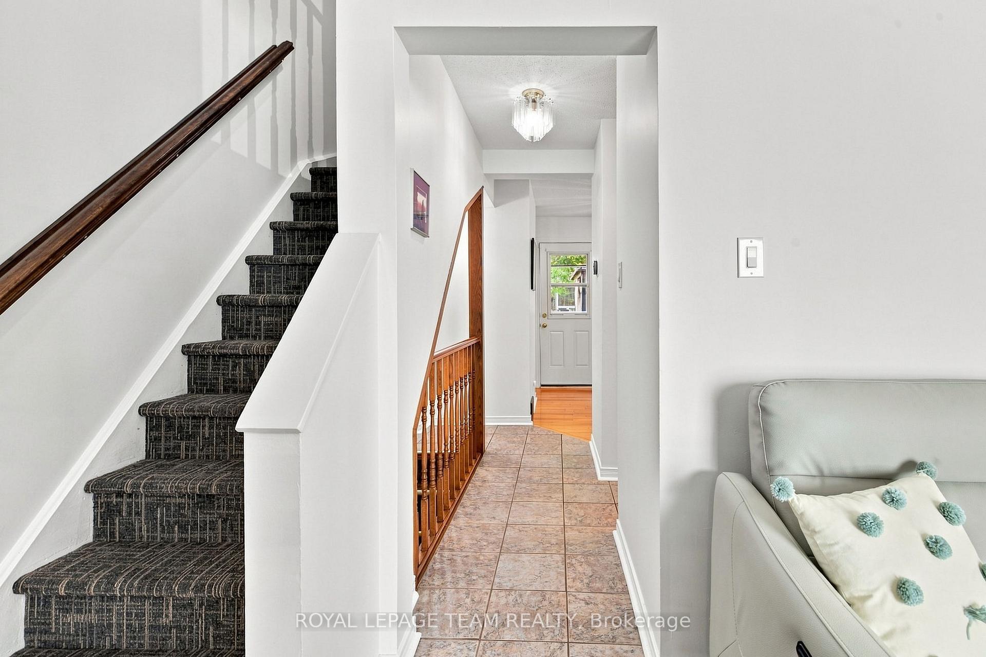 Photo 18 of Unit 63, 1355 Perez Crescent, Ottawa, Carson Grove — HOMEH