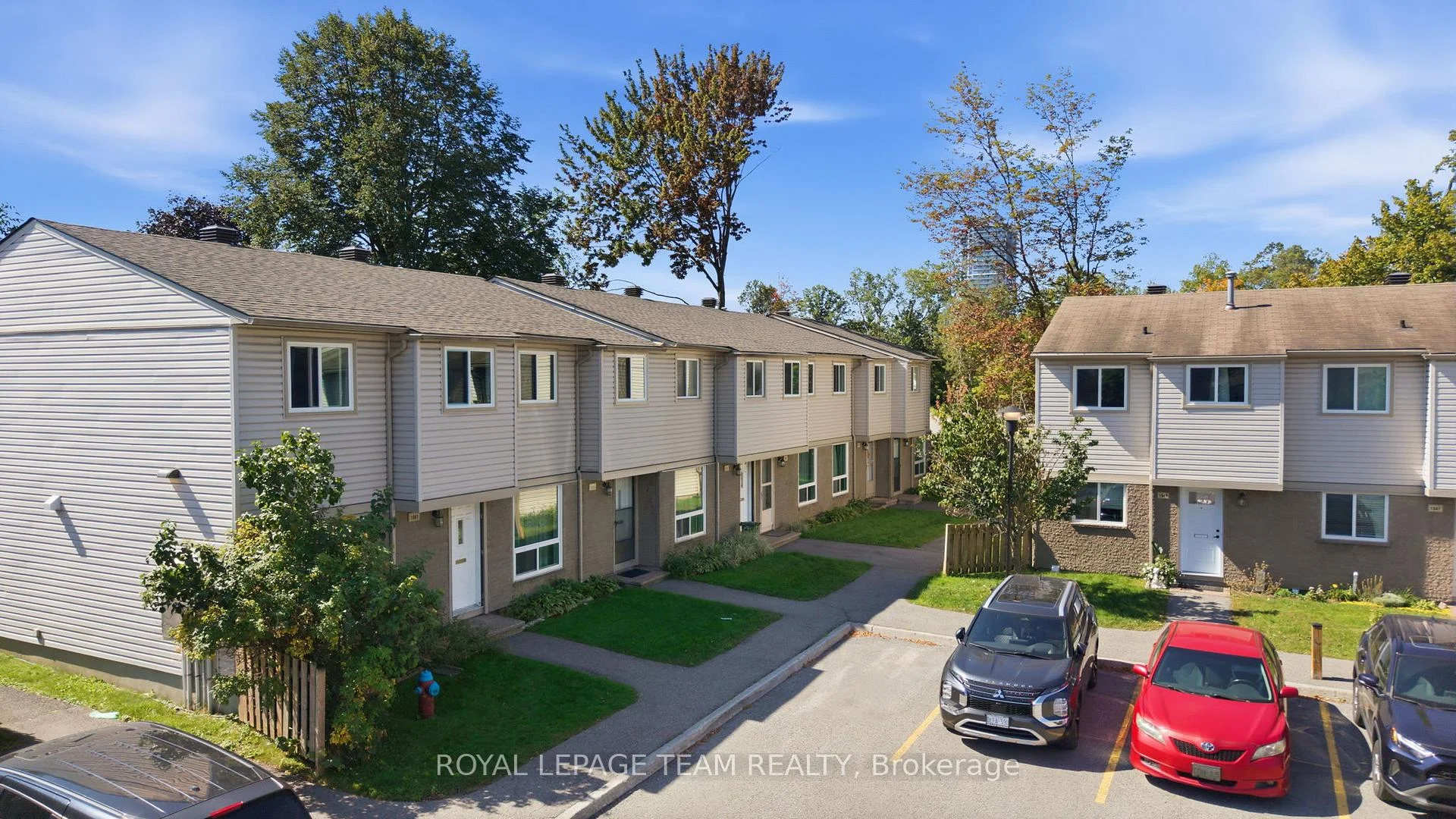 Photo 9 of Unit 63, 1355 Perez Crescent, Ottawa, Carson Grove — HOMEH