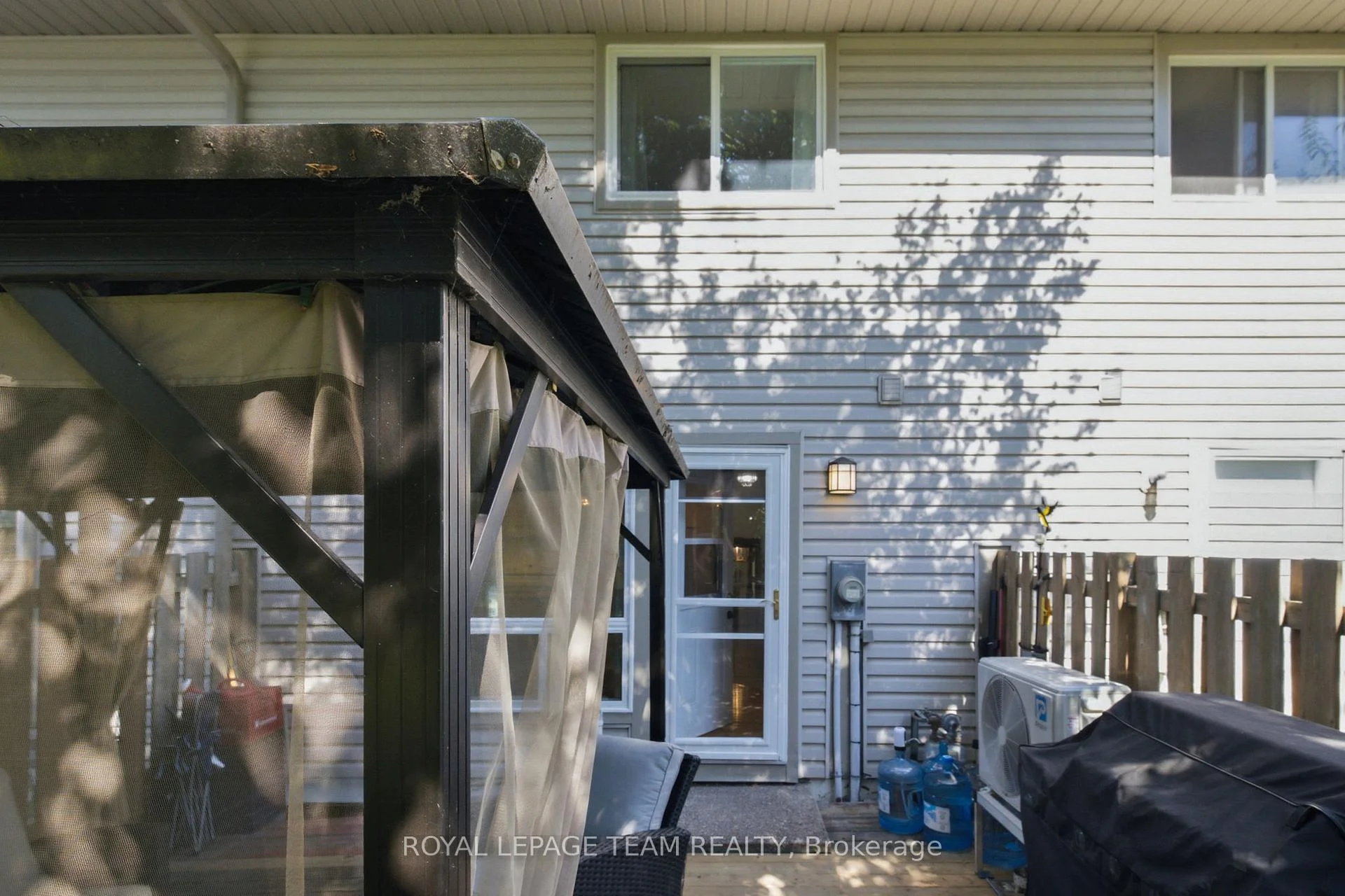Photo 10 of Unit 63, 1355 Perez Crescent, Ottawa, Carson Grove — HOMEH