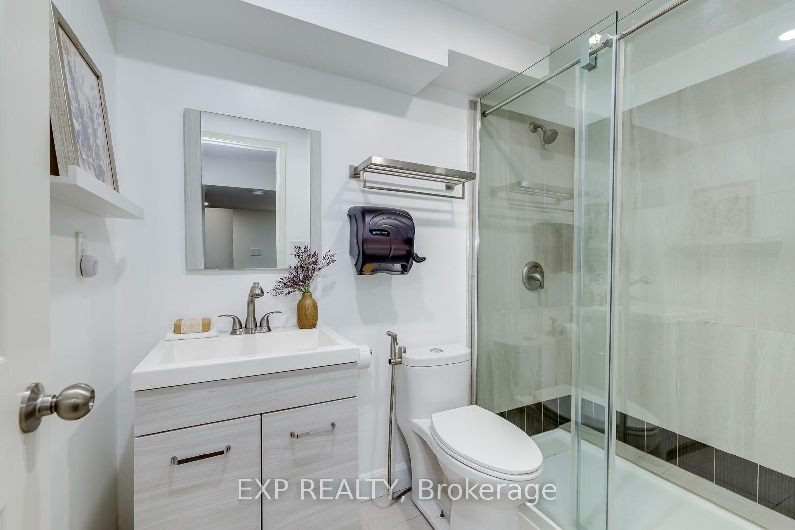Photo 40 of 598 Bessborough Drive, Milton, Harrison — HOMEH