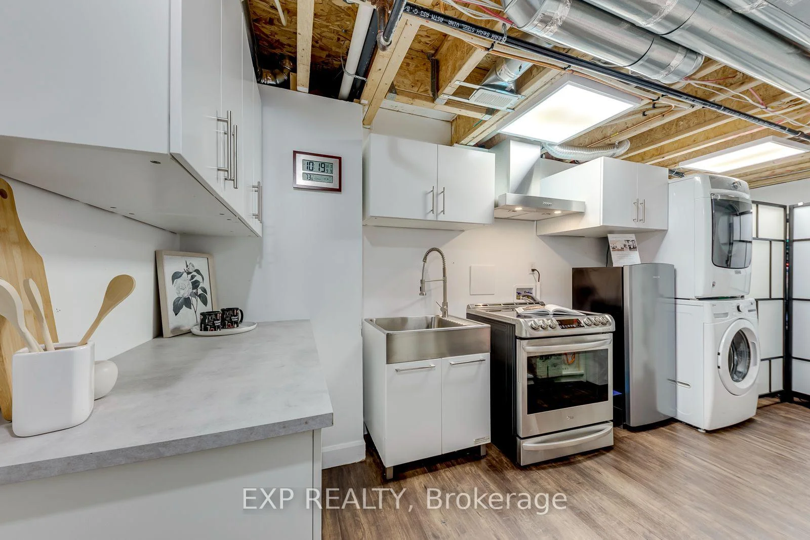 Photo 47 of 598 Bessborough Drive, Milton, Harrison — HOMEH