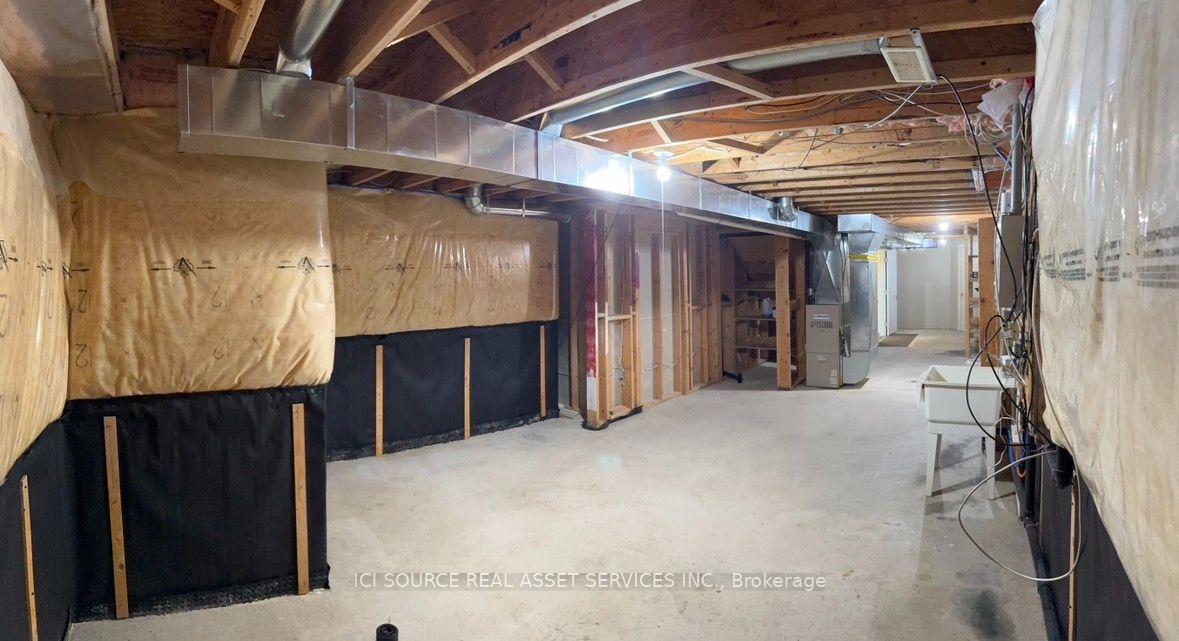 Photo 16 of 1799 Castleton Avenue, Windsor — HOMEH