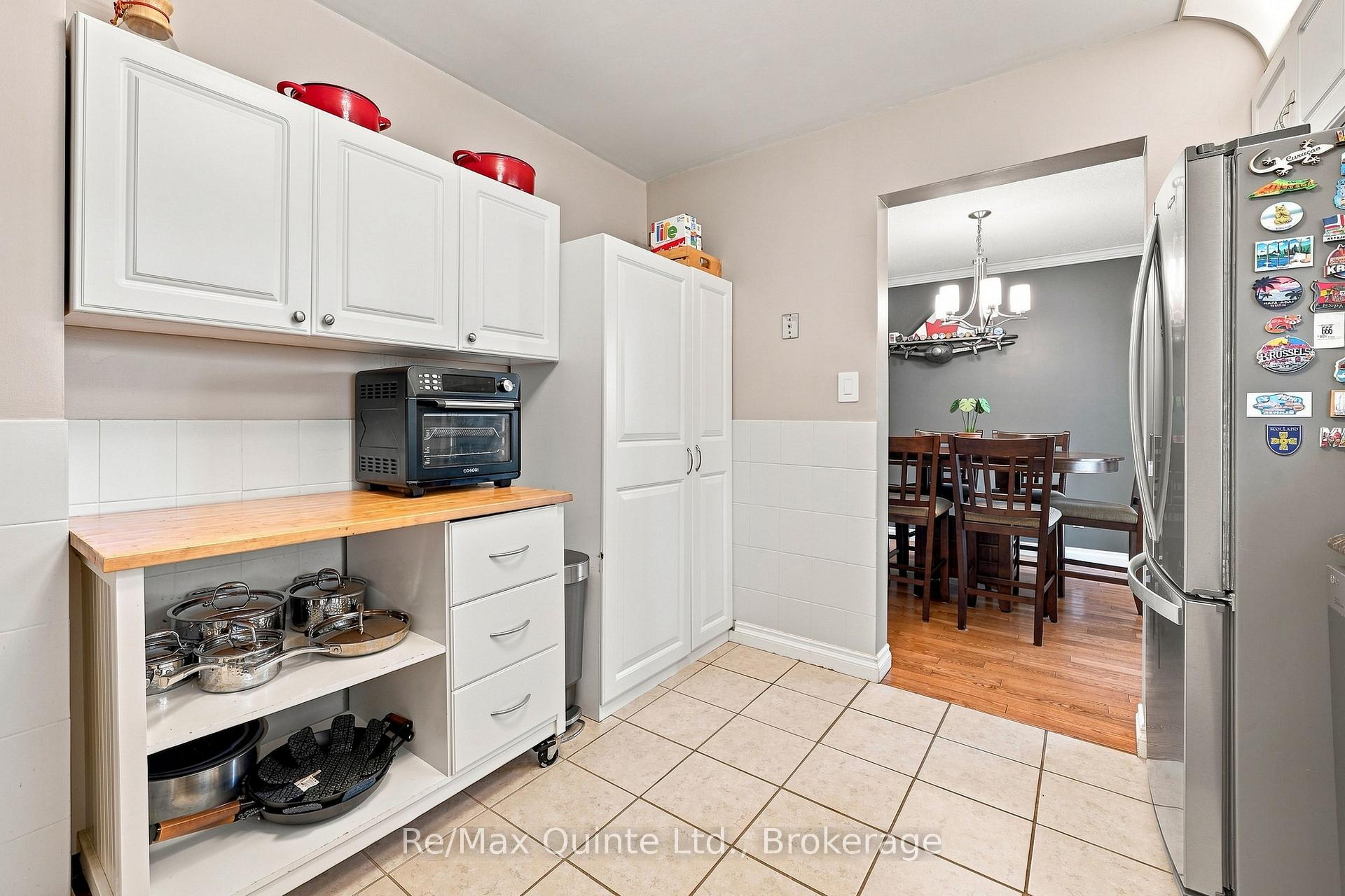 Photo 15 of 37 Bogart Crescent, Belleville, Belleville Ward — HOMEH