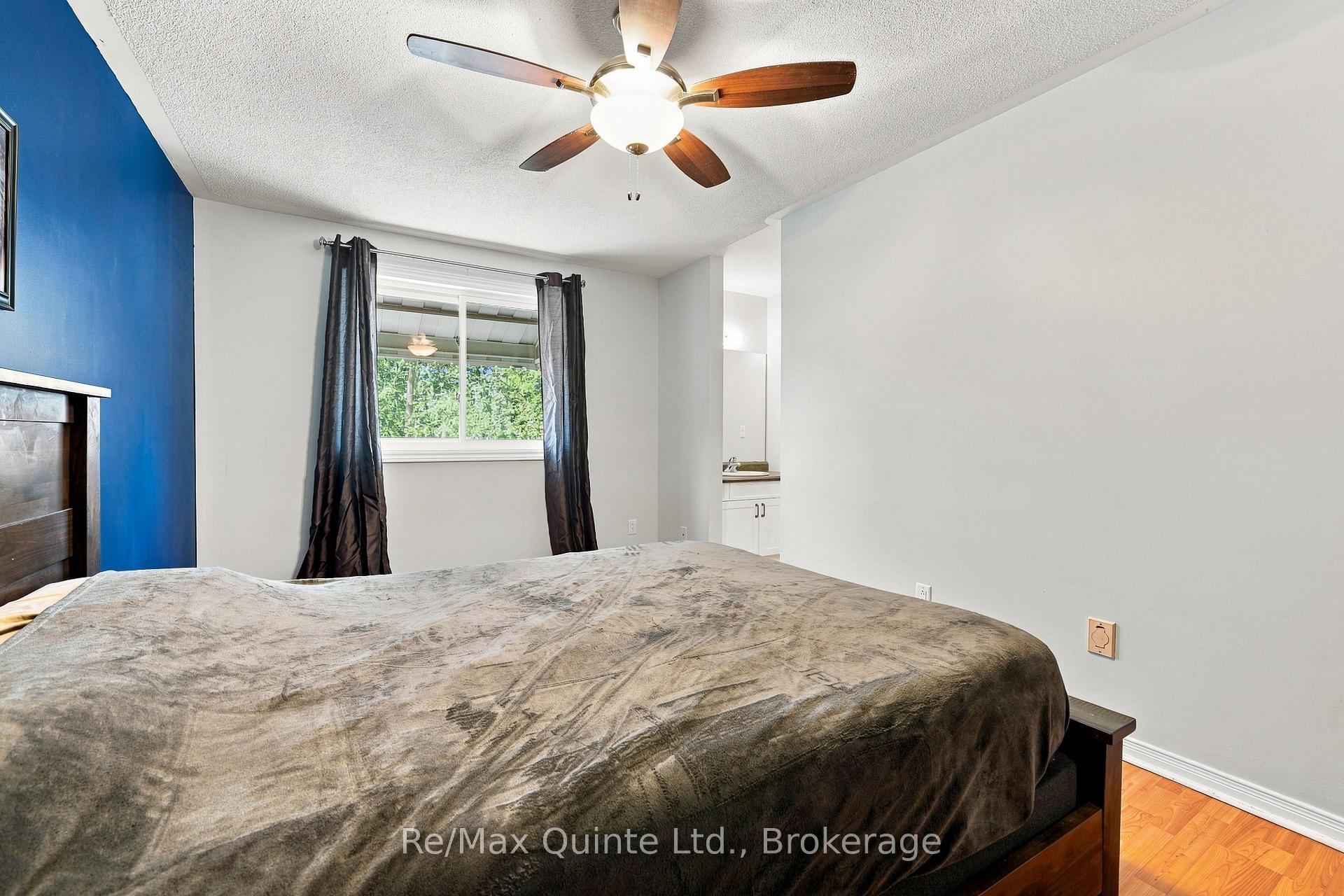 Photo 24 of 37 Bogart Crescent, Belleville, Belleville Ward — HOMEH