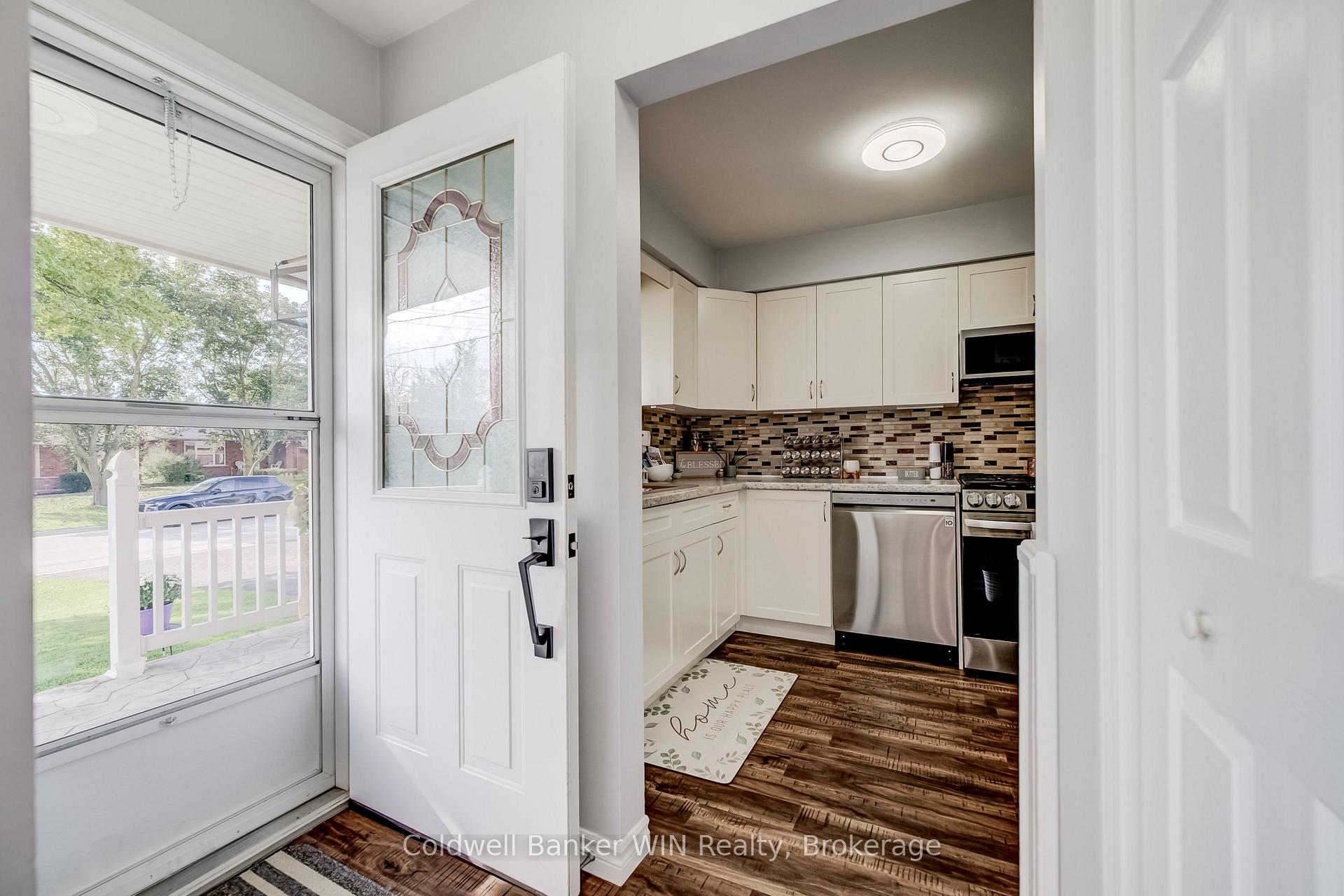 Photo 5 of 399 Birmingham Street E, Wellington North, Mount Forest — HOMEH
