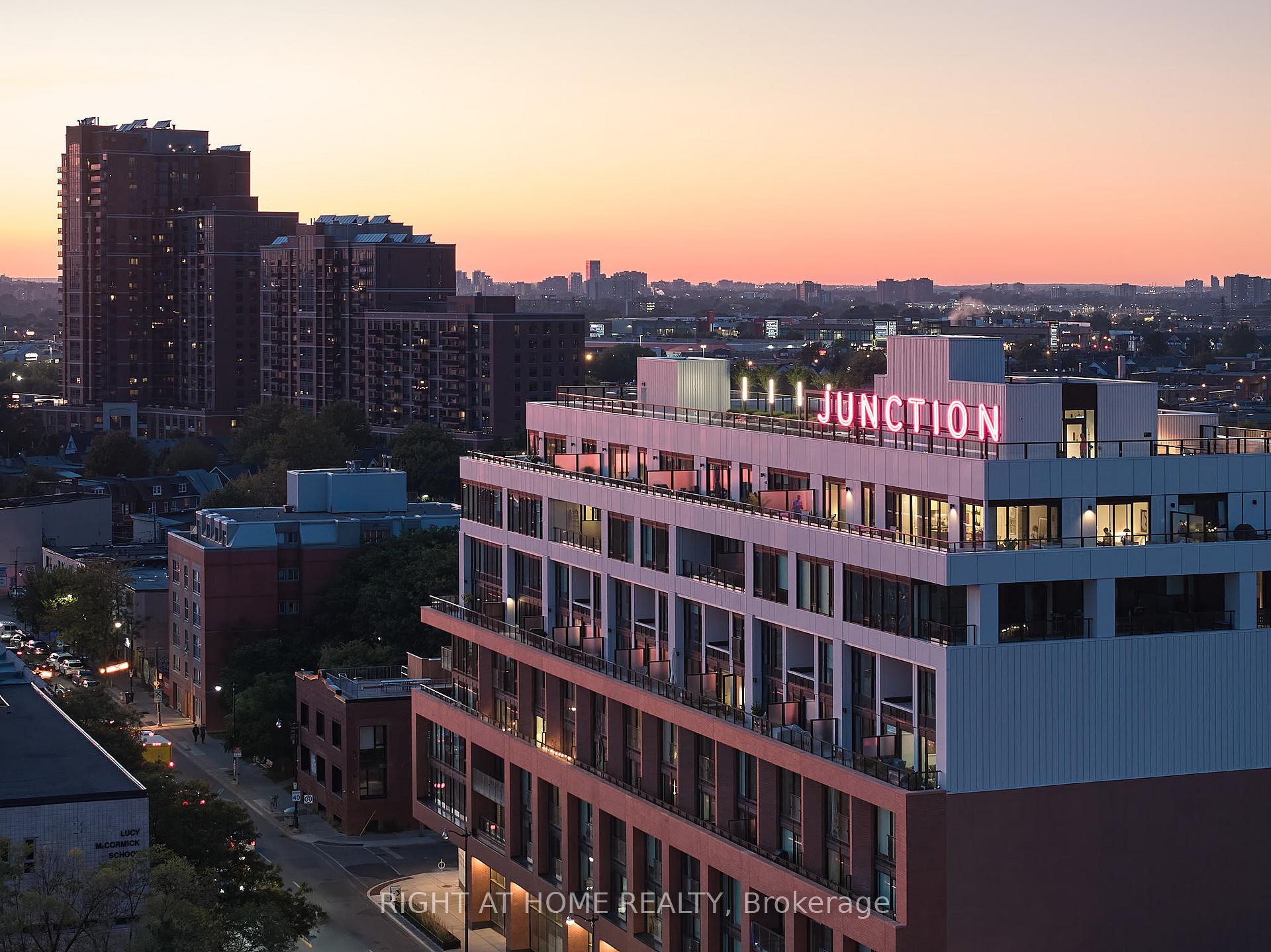 Photo of Unit 607, 2720 Dundas Street W