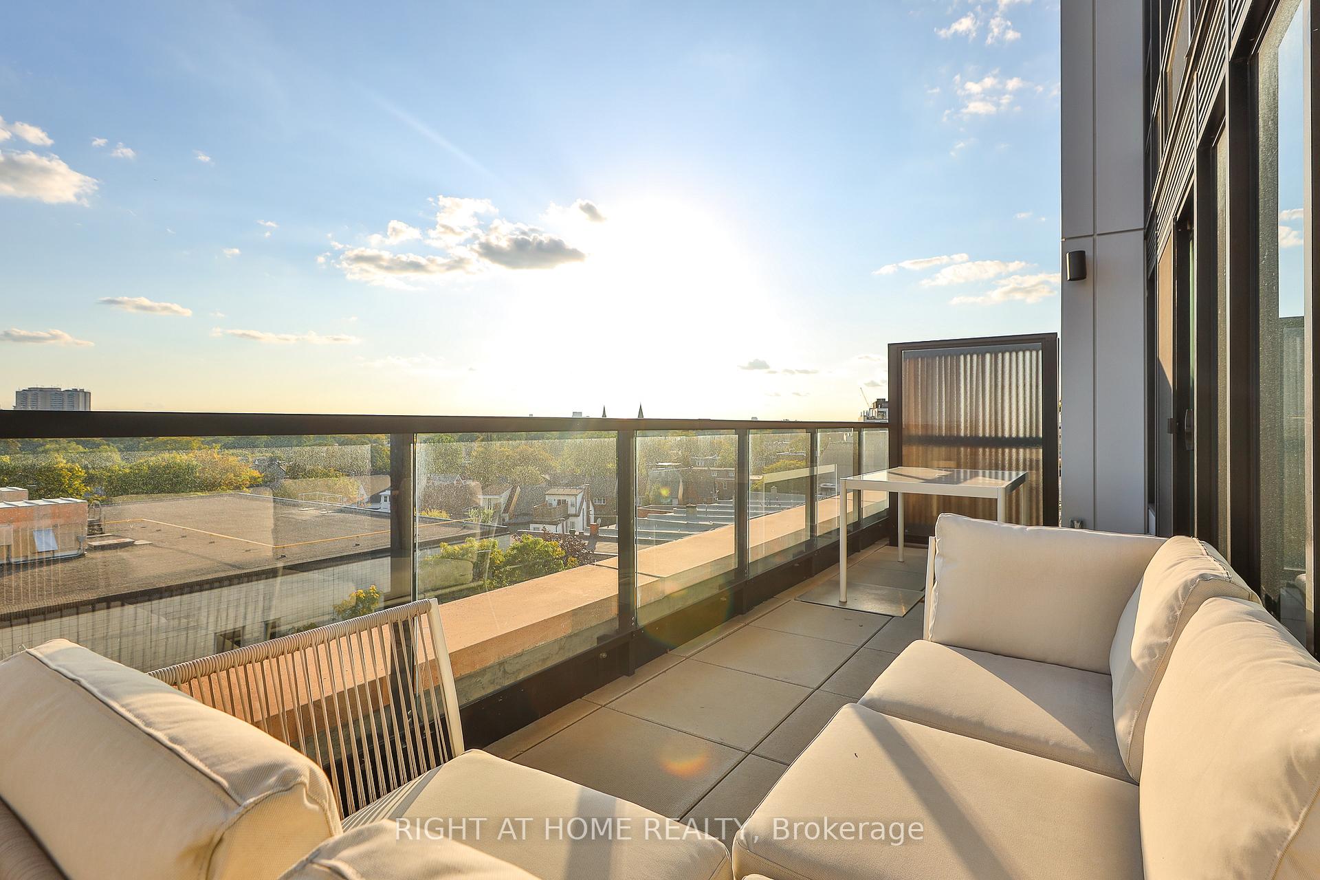 Photo 8 of Unit 607, 2720 Dundas Street W, Toronto, Junction Area — HOMEH