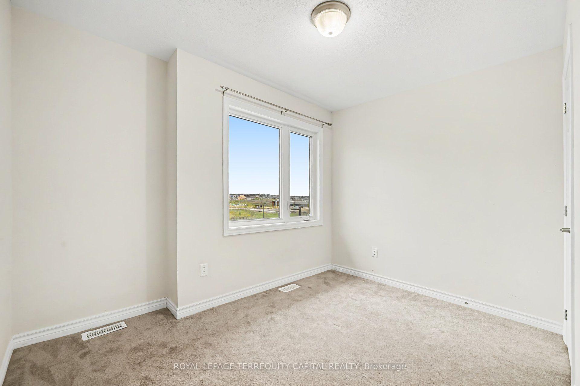 Photo 11 of 113 Walleye Private, Ottawa, Barrhaven - Half Moon Bay — HOMEH