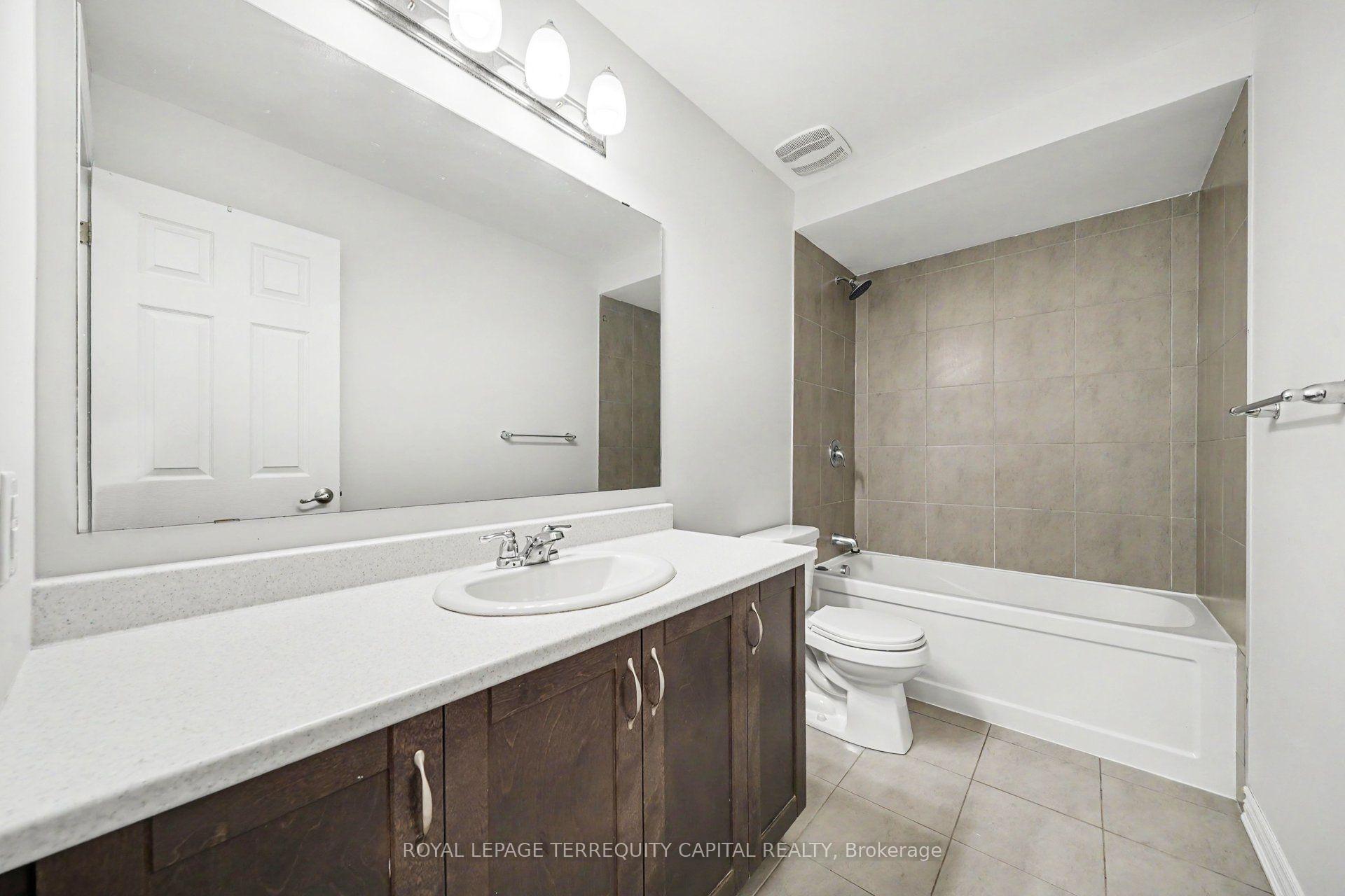 Photo 15 of 113 Walleye Private, Ottawa, Barrhaven - Half Moon Bay — HOMEH