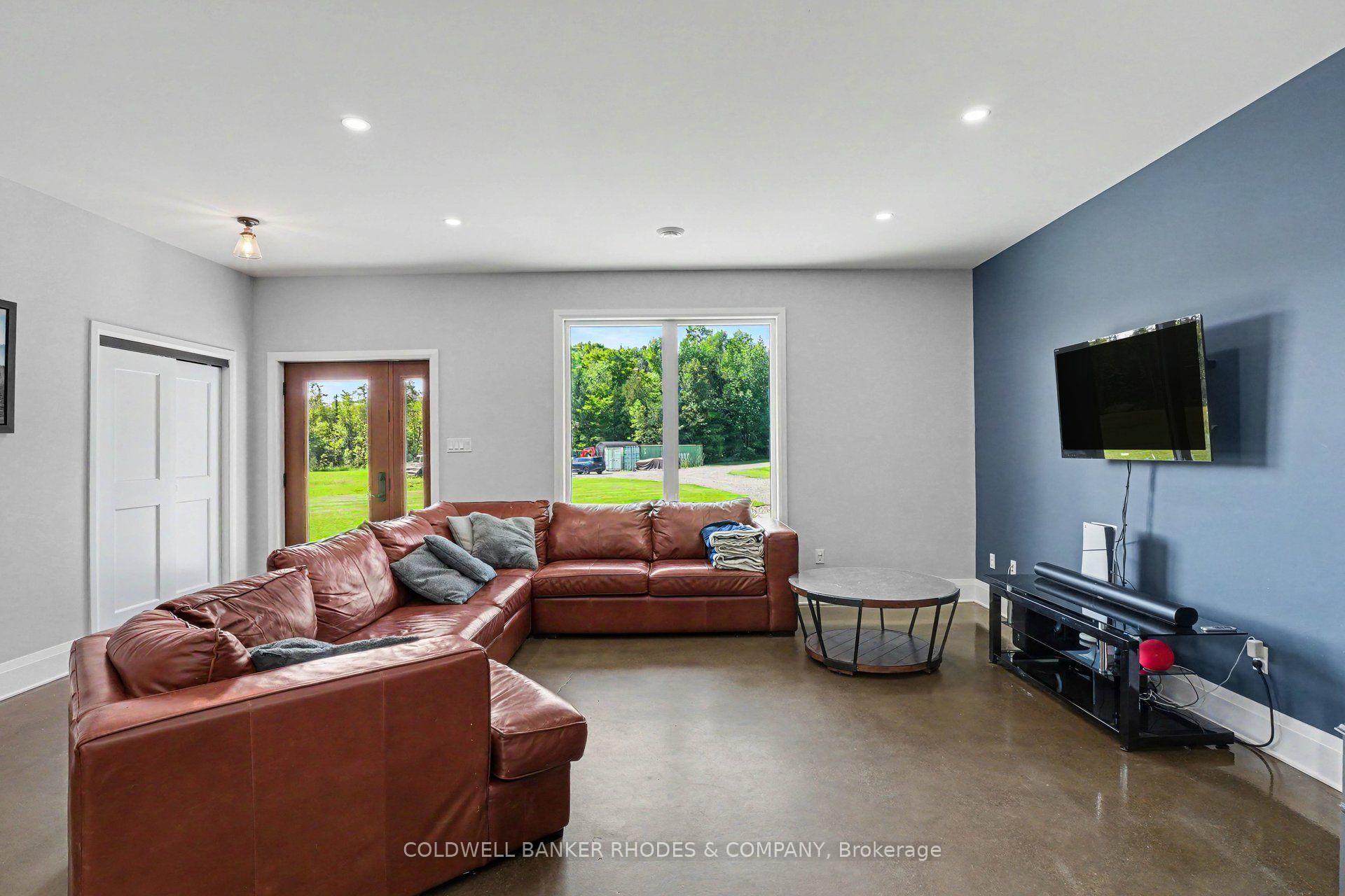 Photo 4 of 780 Mckenzie Avenue, McNab/Braeside, Mcnab/Braeside Twps — HOMEH
