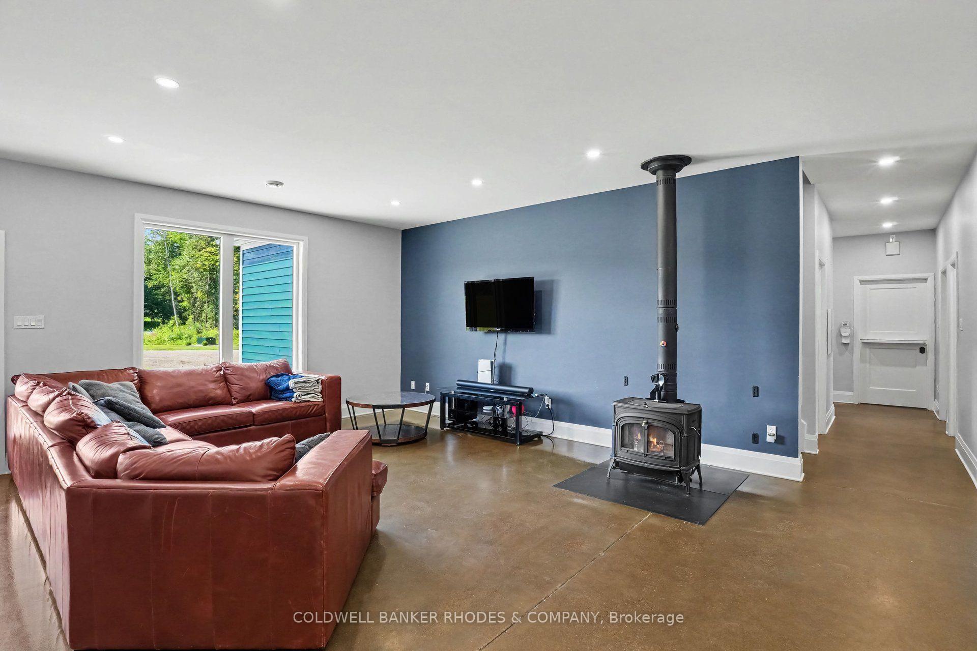 Photo 5 of 780 Mckenzie Avenue, McNab/Braeside, Mcnab/Braeside Twps — HOMEH