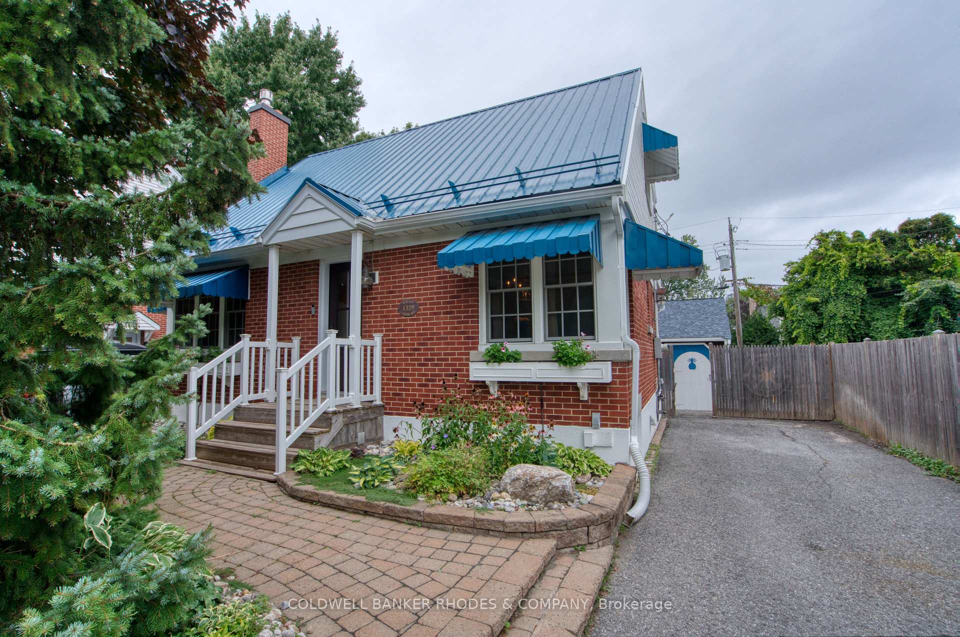 Photo 3 of 1329 Larose Avenue, Ottawa, Carlington — HOMEH