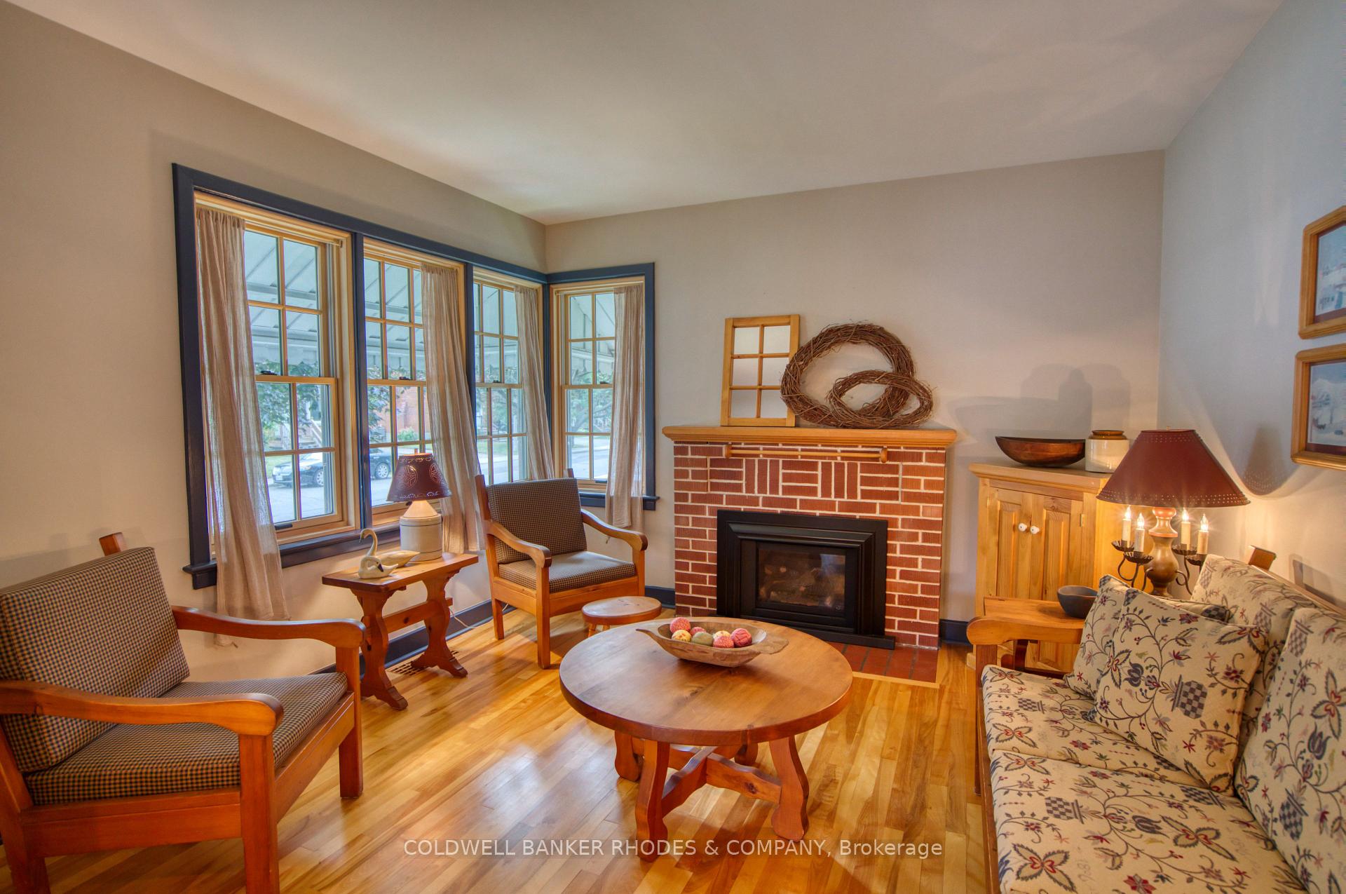 Photo 5 of 1329 Larose Avenue, Ottawa, Carlington — HOMEH