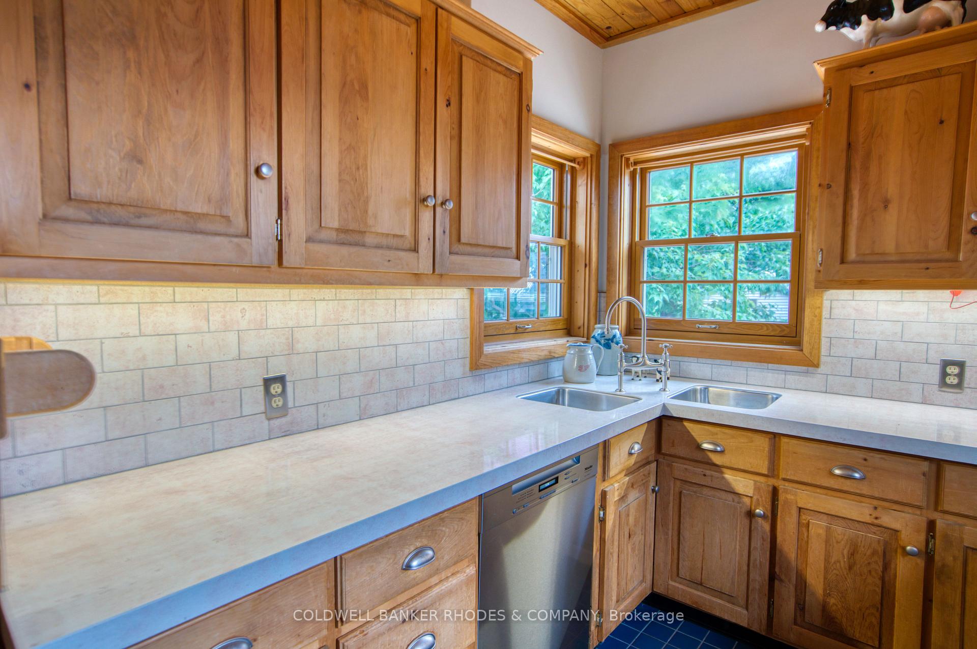 Photo 17 of 1329 Larose Avenue, Ottawa, Carlington — HOMEH