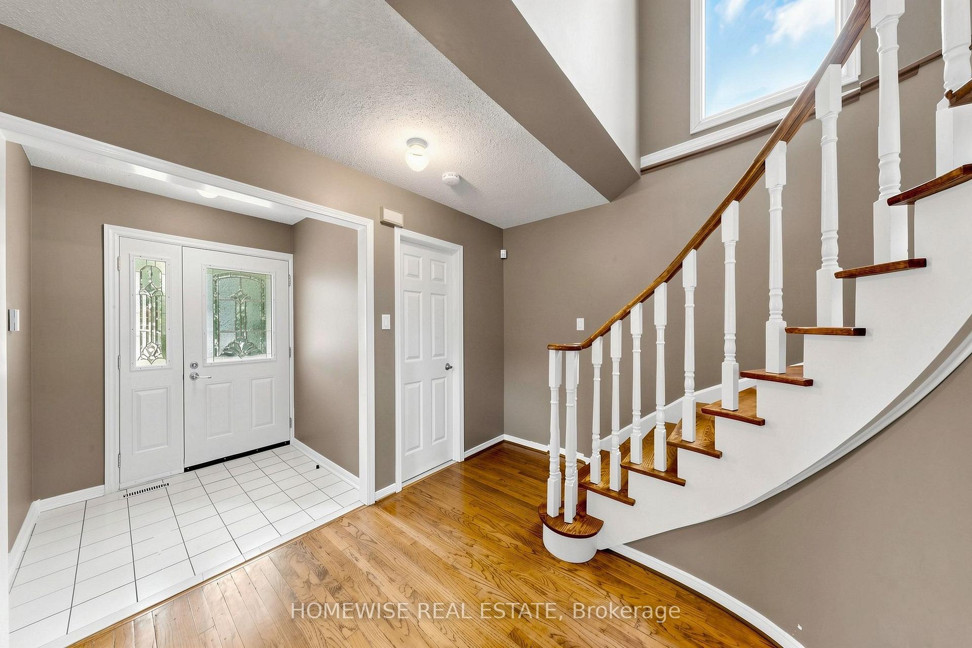 Photo 19 of Unit Main, 11 Briarcliffe Crescent, Vaughan, Brownridge — HOMEH