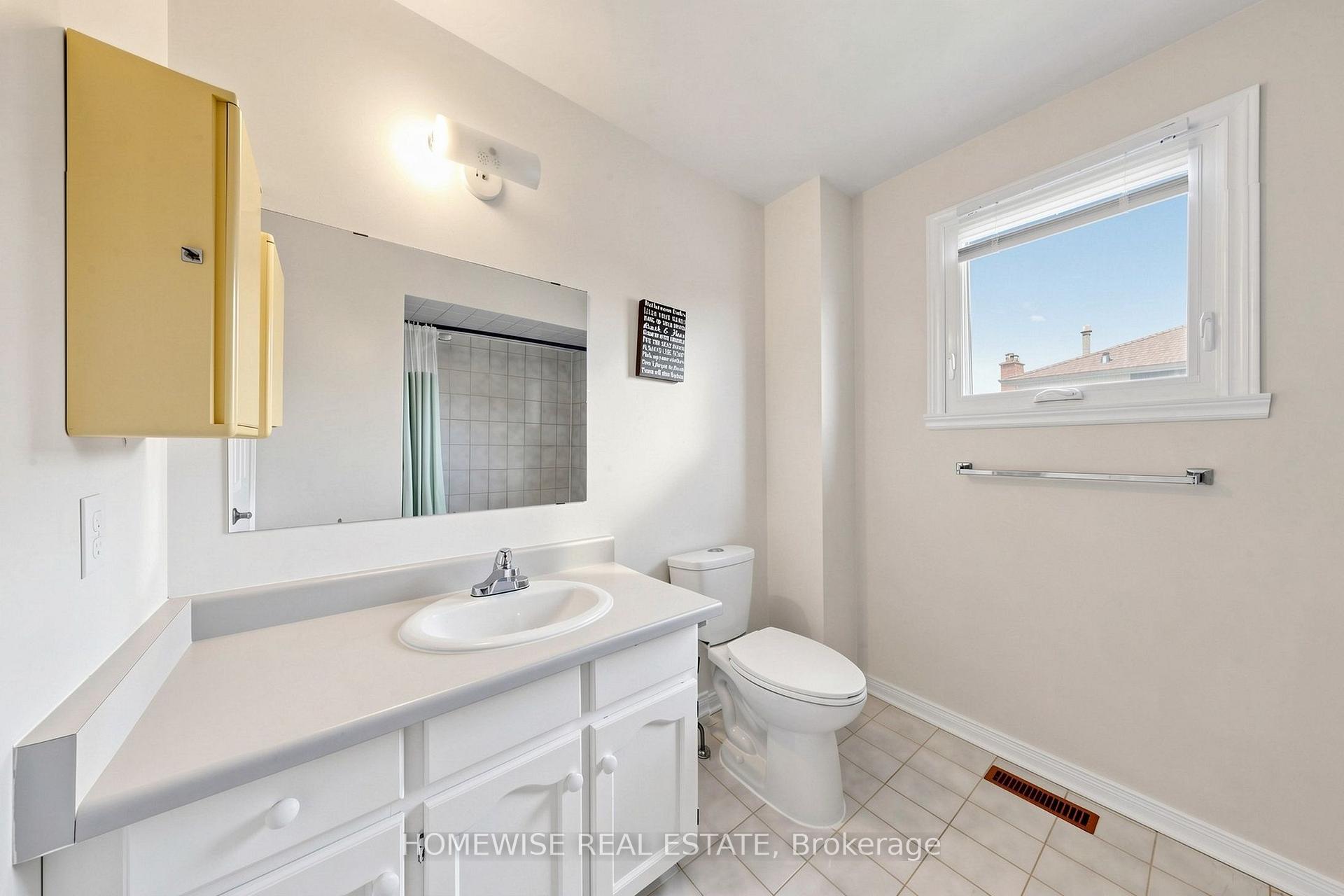 Photo 26 of Unit Main, 11 Briarcliffe Crescent, Vaughan, Brownridge — HOMEH