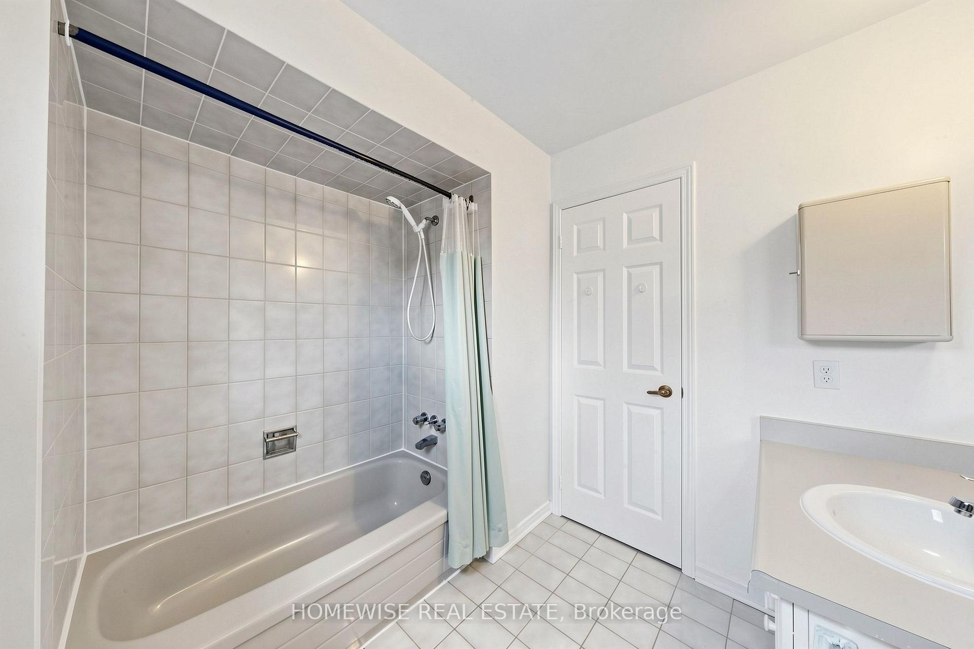 Photo 27 of Unit Main, 11 Briarcliffe Crescent, Vaughan, Brownridge — HOMEH