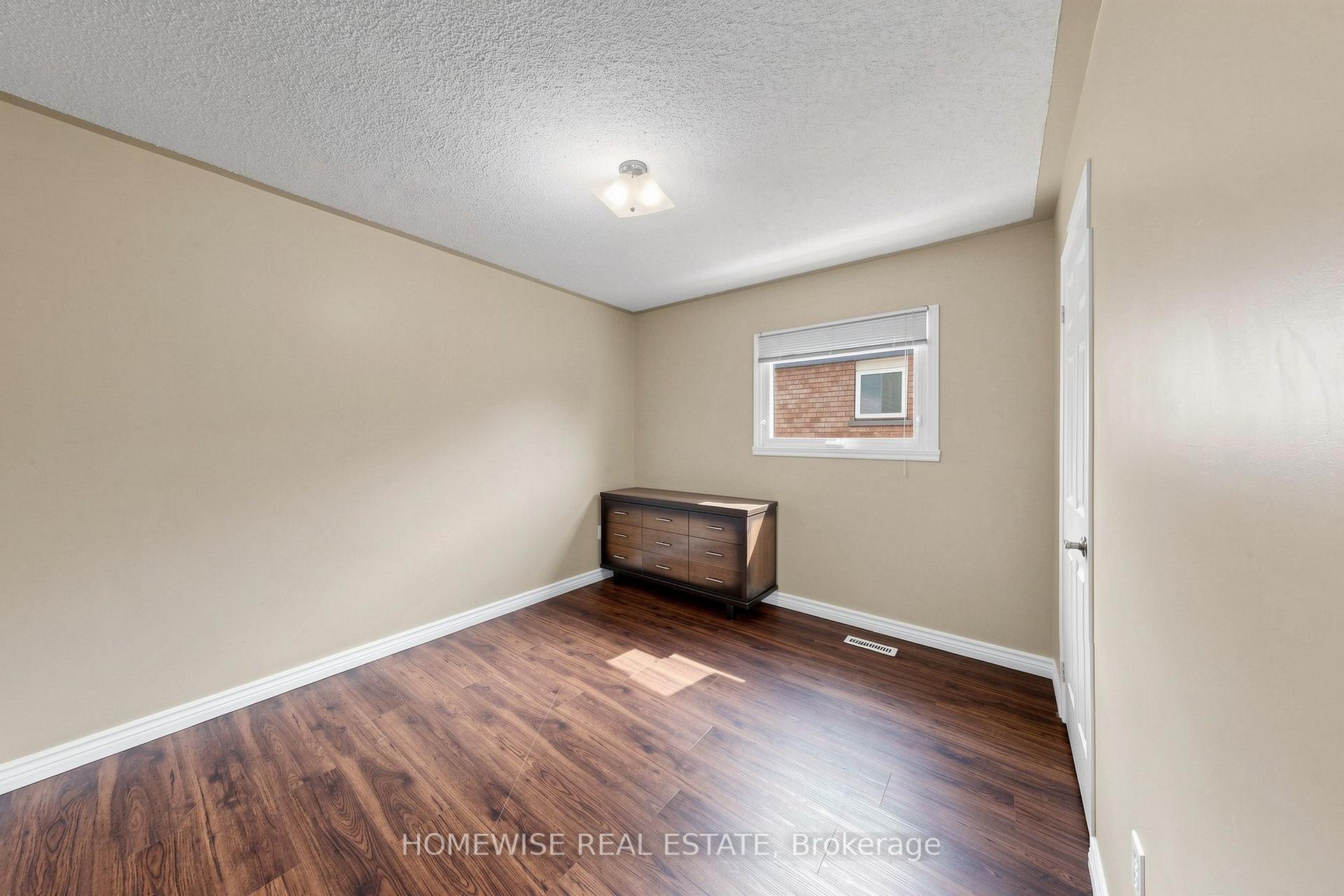 Photo 31 of Unit Main, 11 Briarcliffe Crescent, Vaughan, Brownridge — HOMEH