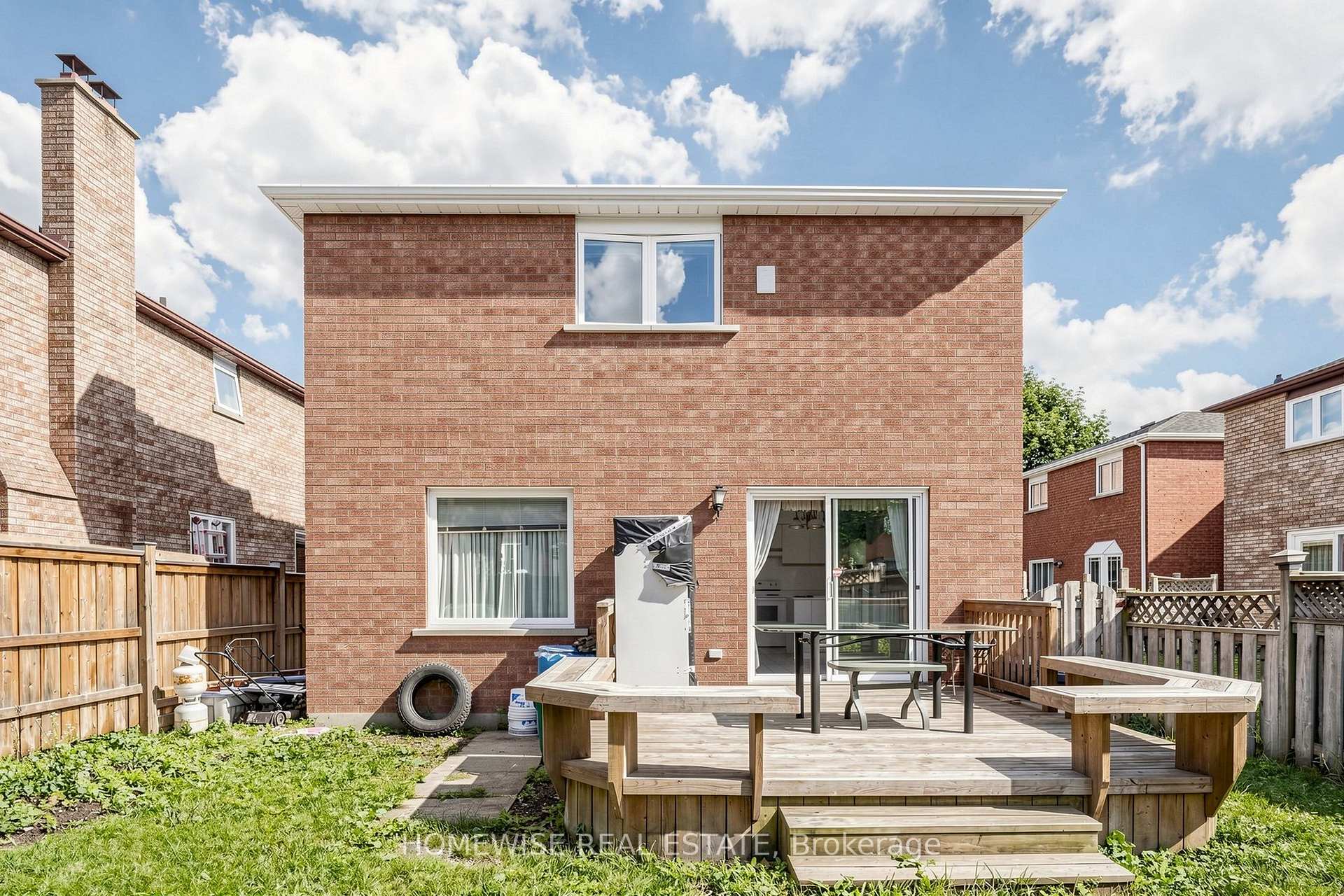 Photo 36 of Unit Main, 11 Briarcliffe Crescent, Vaughan, Brownridge — HOMEH