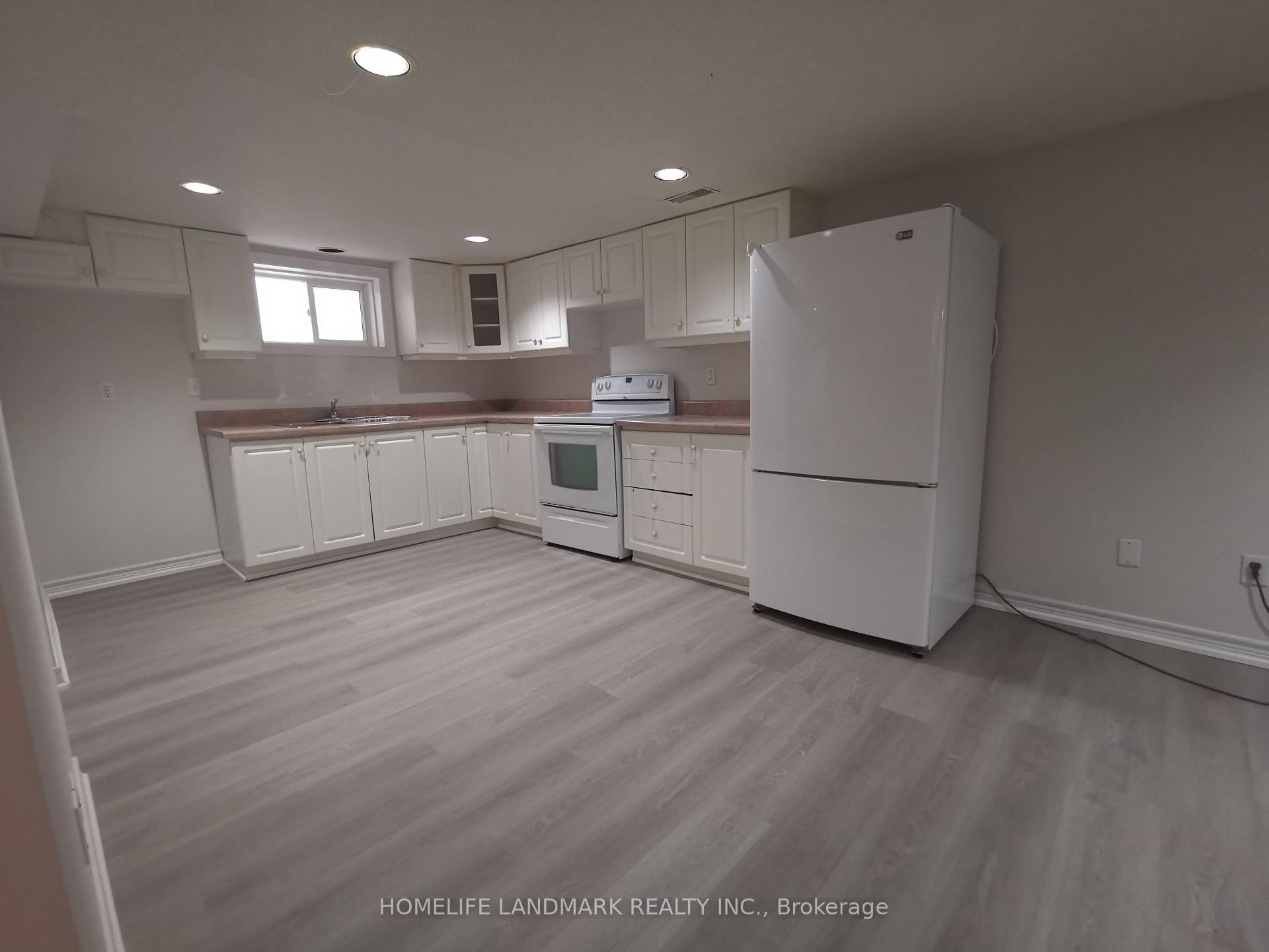 Photo 14 of Unit Basement, 288 Maple Leaf Drive, North York, Rustic — HOMEH