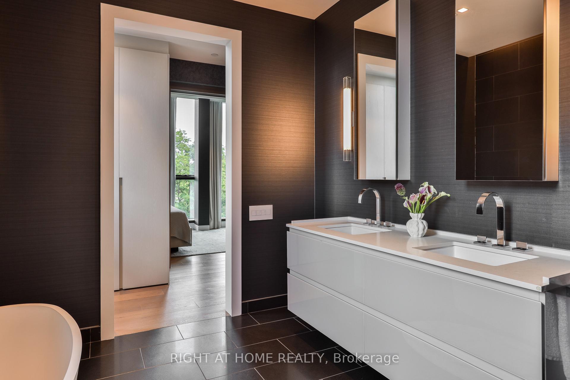 Photo 16 of Unit 501, 1 Roxborough Street E, Toronto, Rosedale-Moore Park — HOMEH