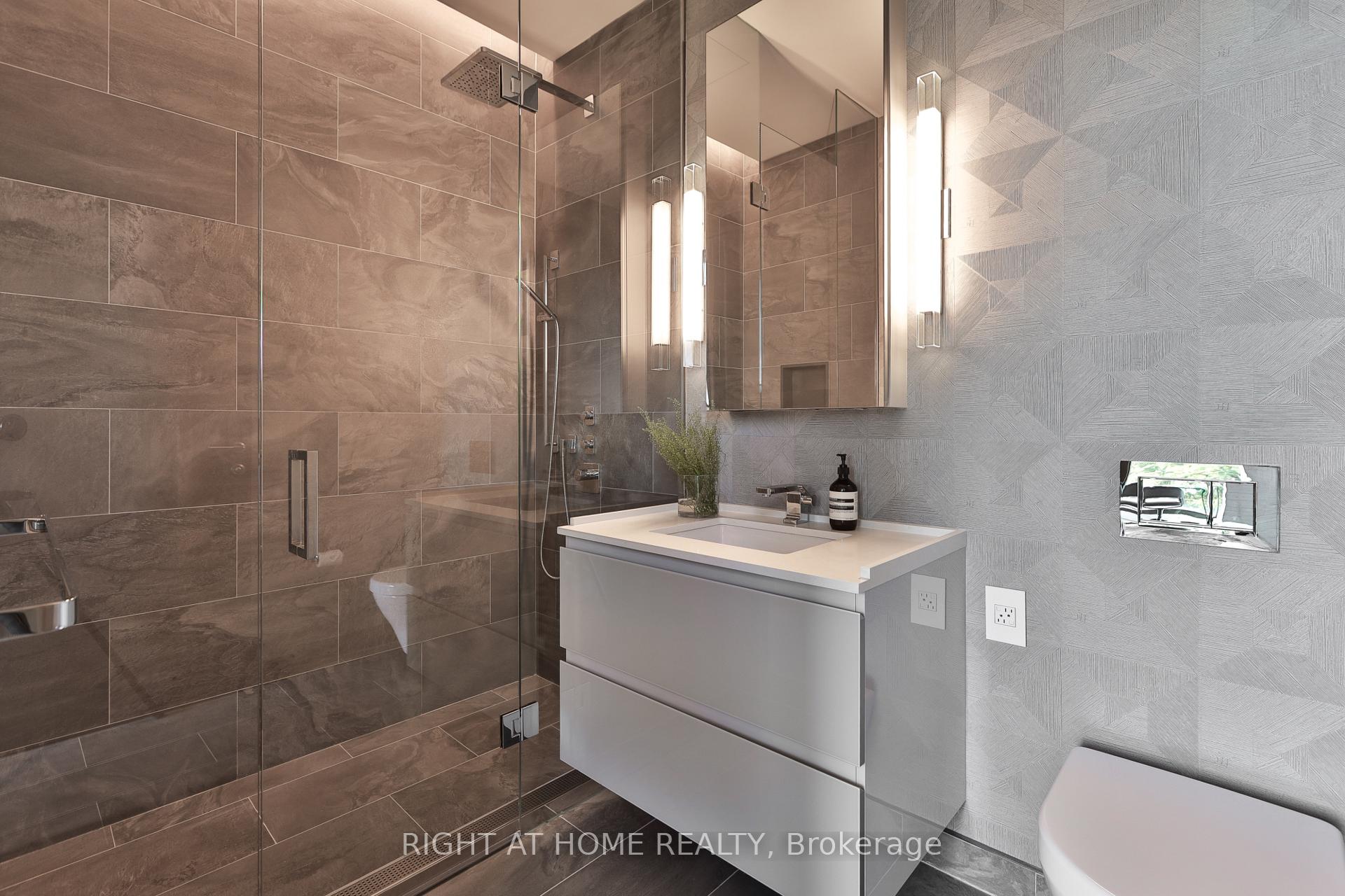 Photo 21 of Unit 501, 1 Roxborough Street E, Toronto, Rosedale-Moore Park — HOMEH