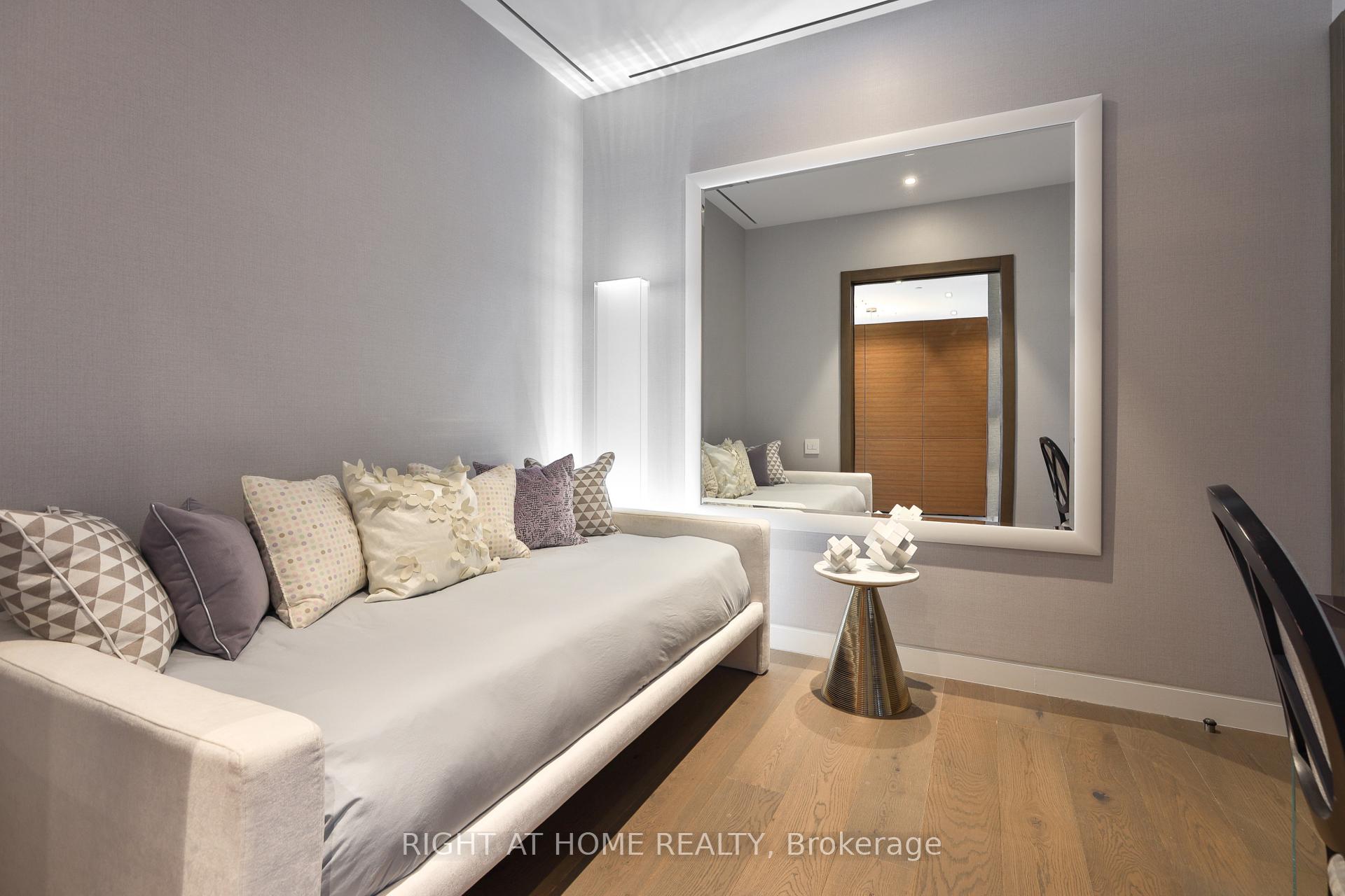 Photo 23 of Unit 501, 1 Roxborough Street E, Toronto, Rosedale-Moore Park — HOMEH
