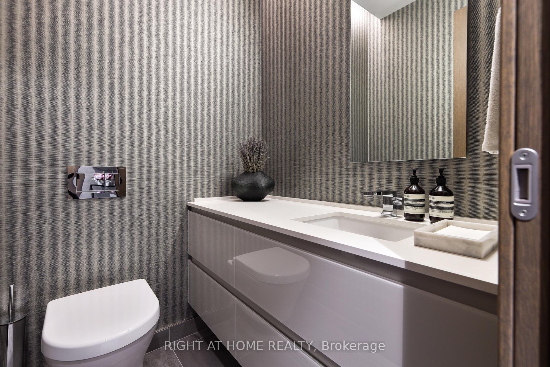 Photo 29 of Unit 501, 1 Roxborough Street E, Toronto, Rosedale-Moore Park — HOMEH