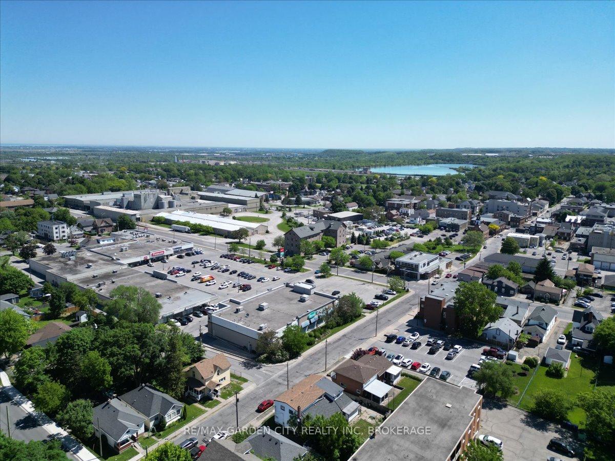Photo 39 of 41 Albert Street W, Thorold, Thorold Downtown — HOMEH