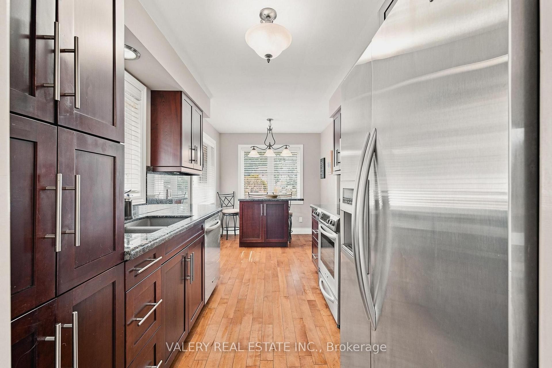 Photo 11 of 456 Lorindale Street, Waterloo, Lexington — HOMEH
