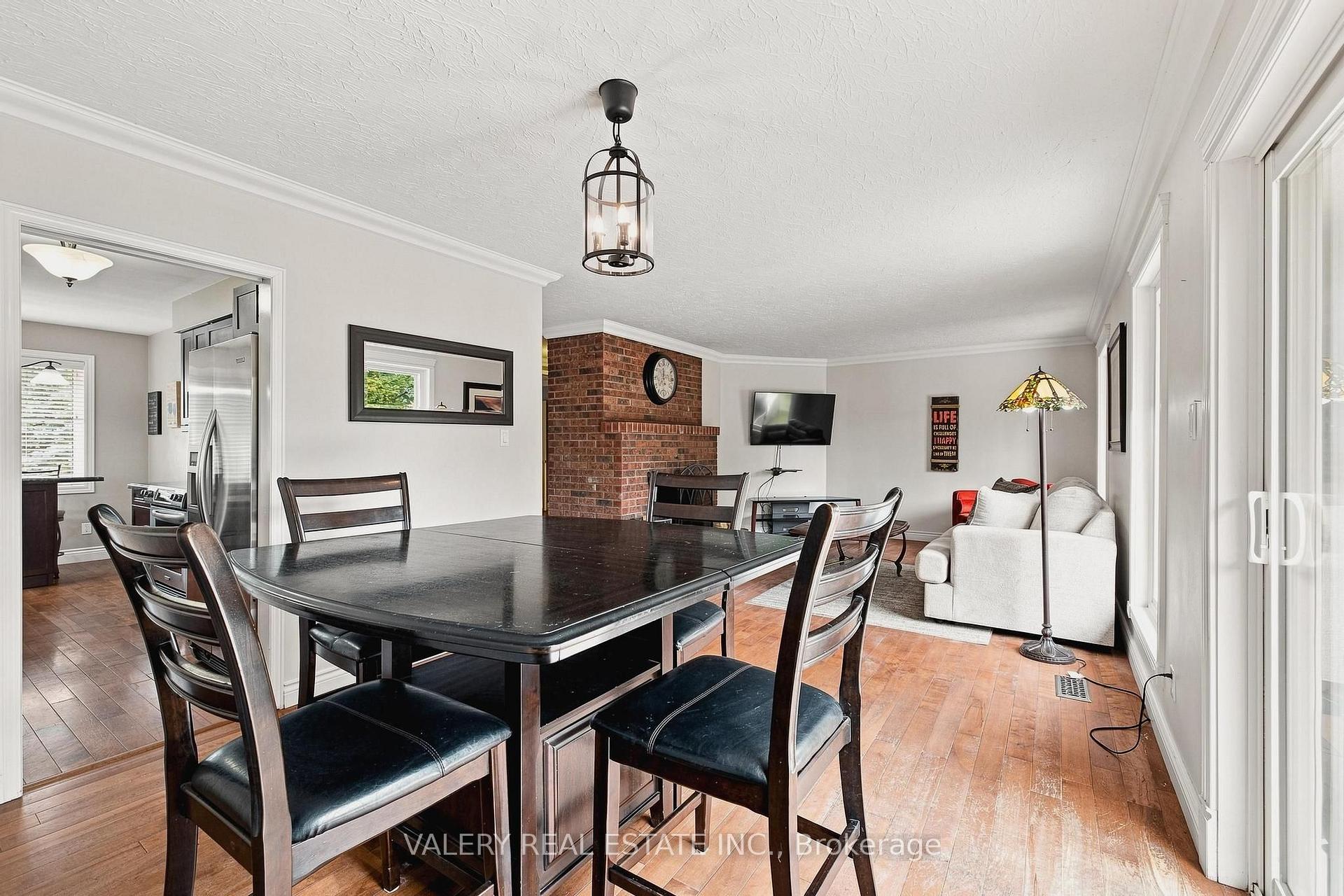 Photo 12 of 456 Lorindale Street, Waterloo, Lexington — HOMEH