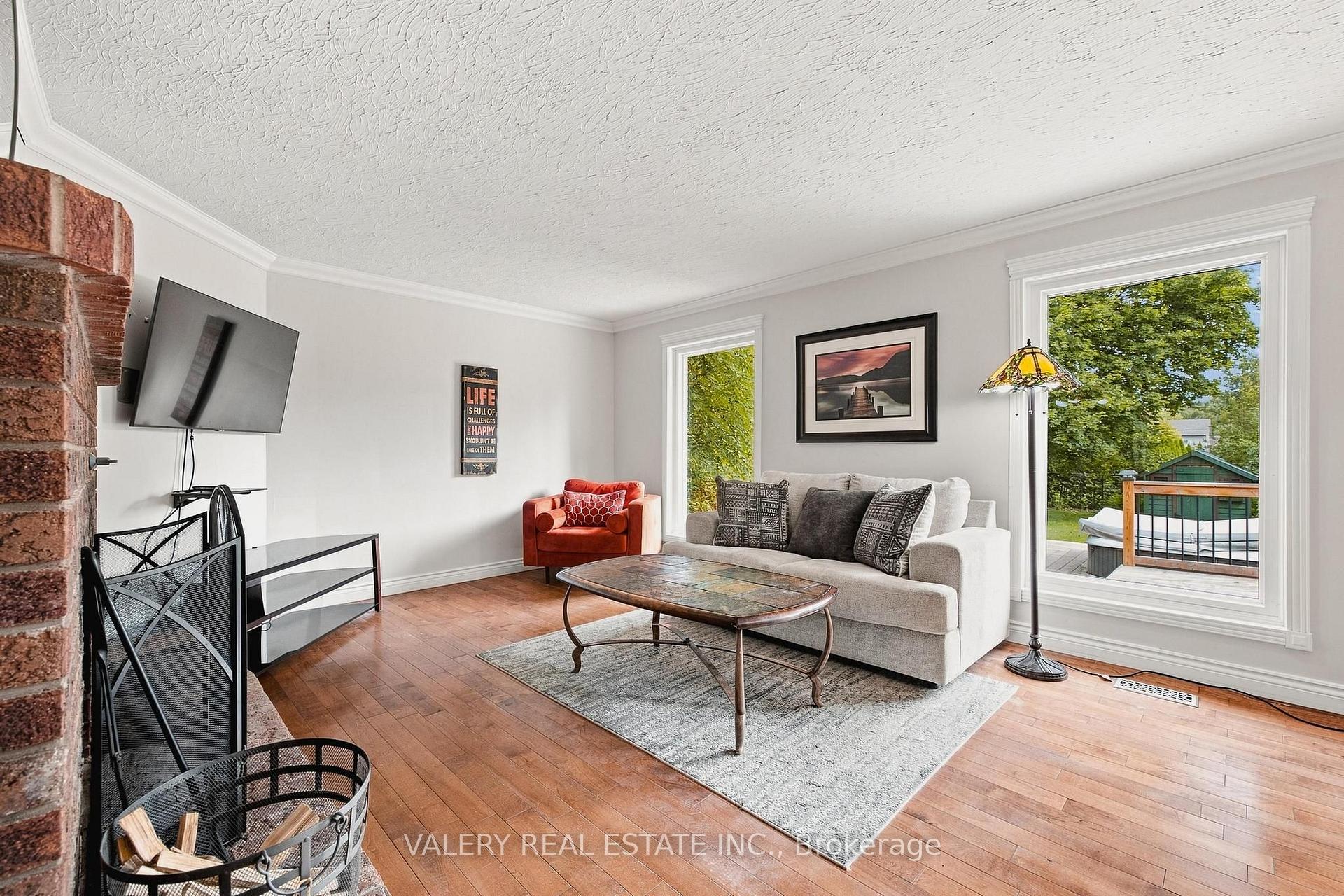 Photo 13 of 456 Lorindale Street, Waterloo, Lexington — HOMEH