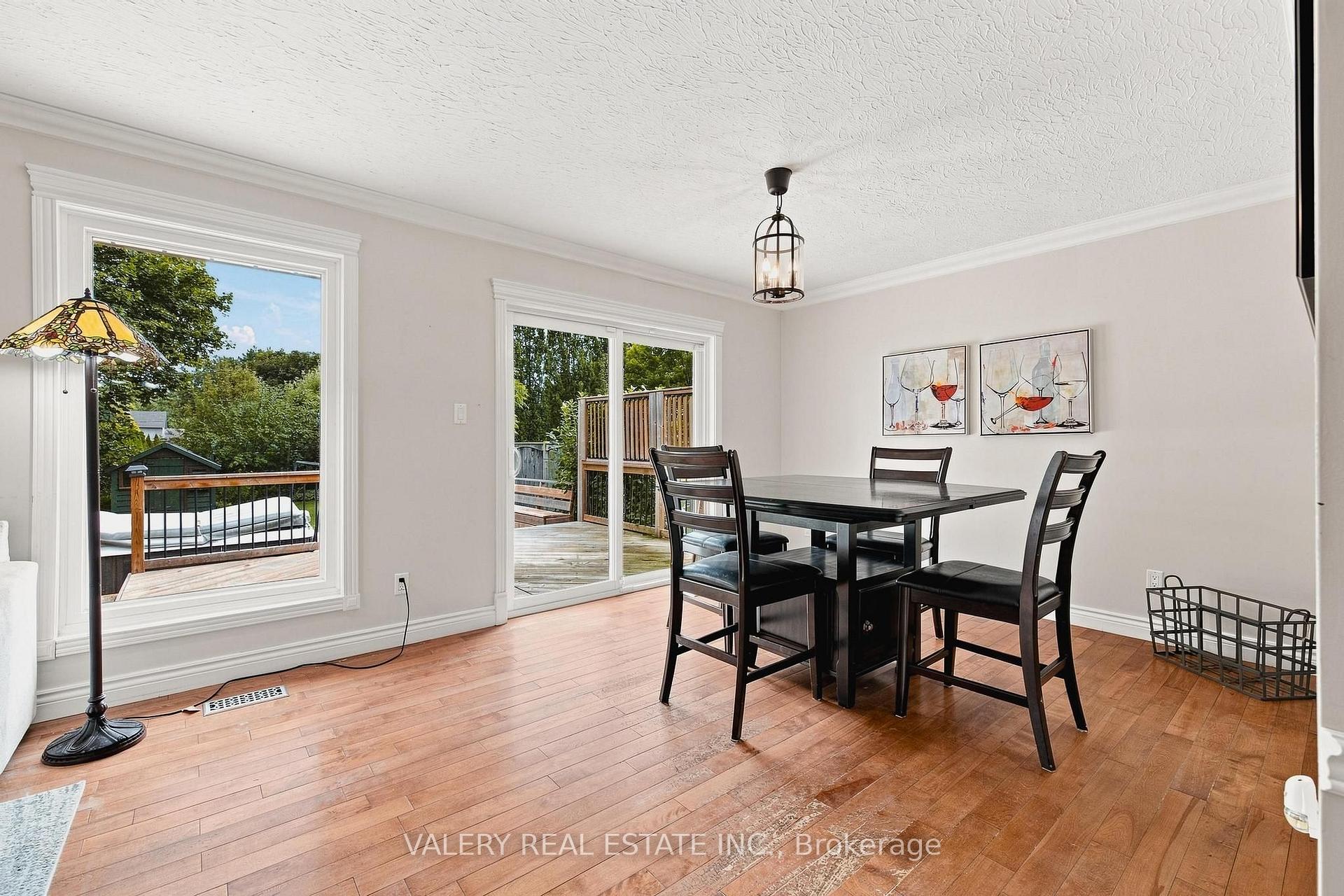 Photo 14 of 456 Lorindale Street, Waterloo, Lexington — HOMEH