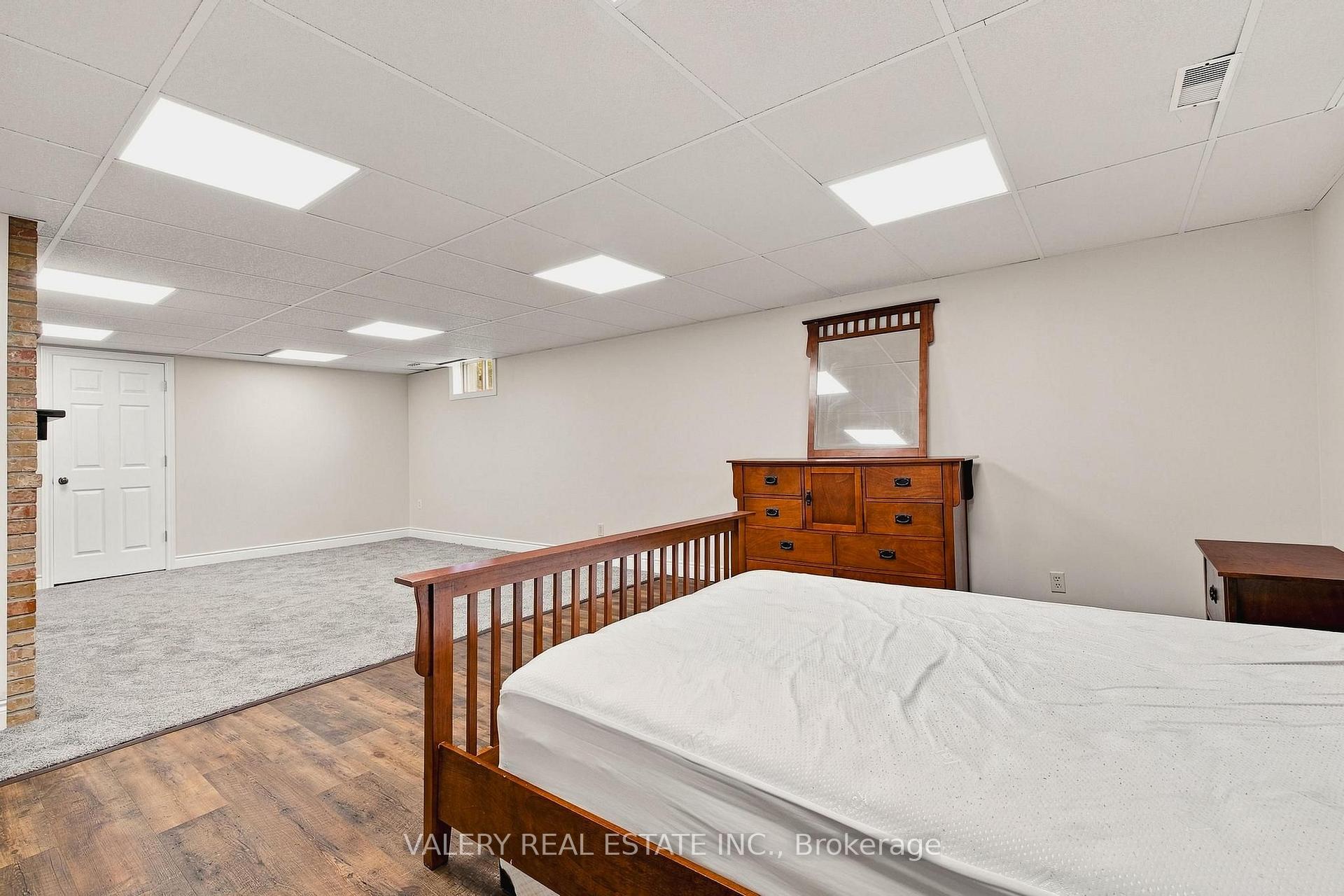 Photo 31 of 456 Lorindale Street, Waterloo, Lexington — HOMEH