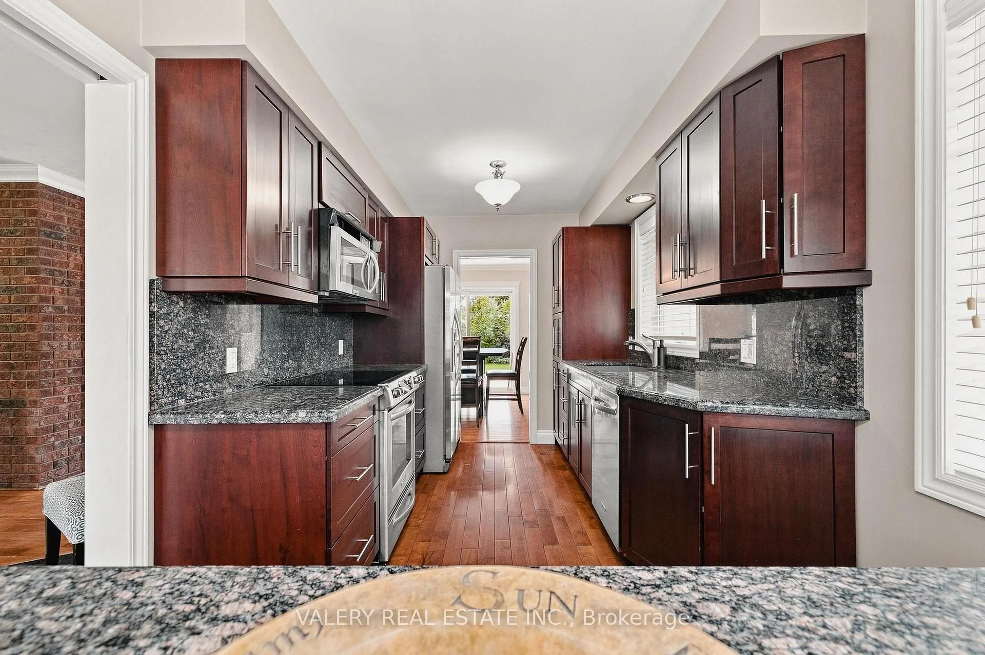 Photo 10 of 456 Lorindale Street, Waterloo, Lexington — HOMEH