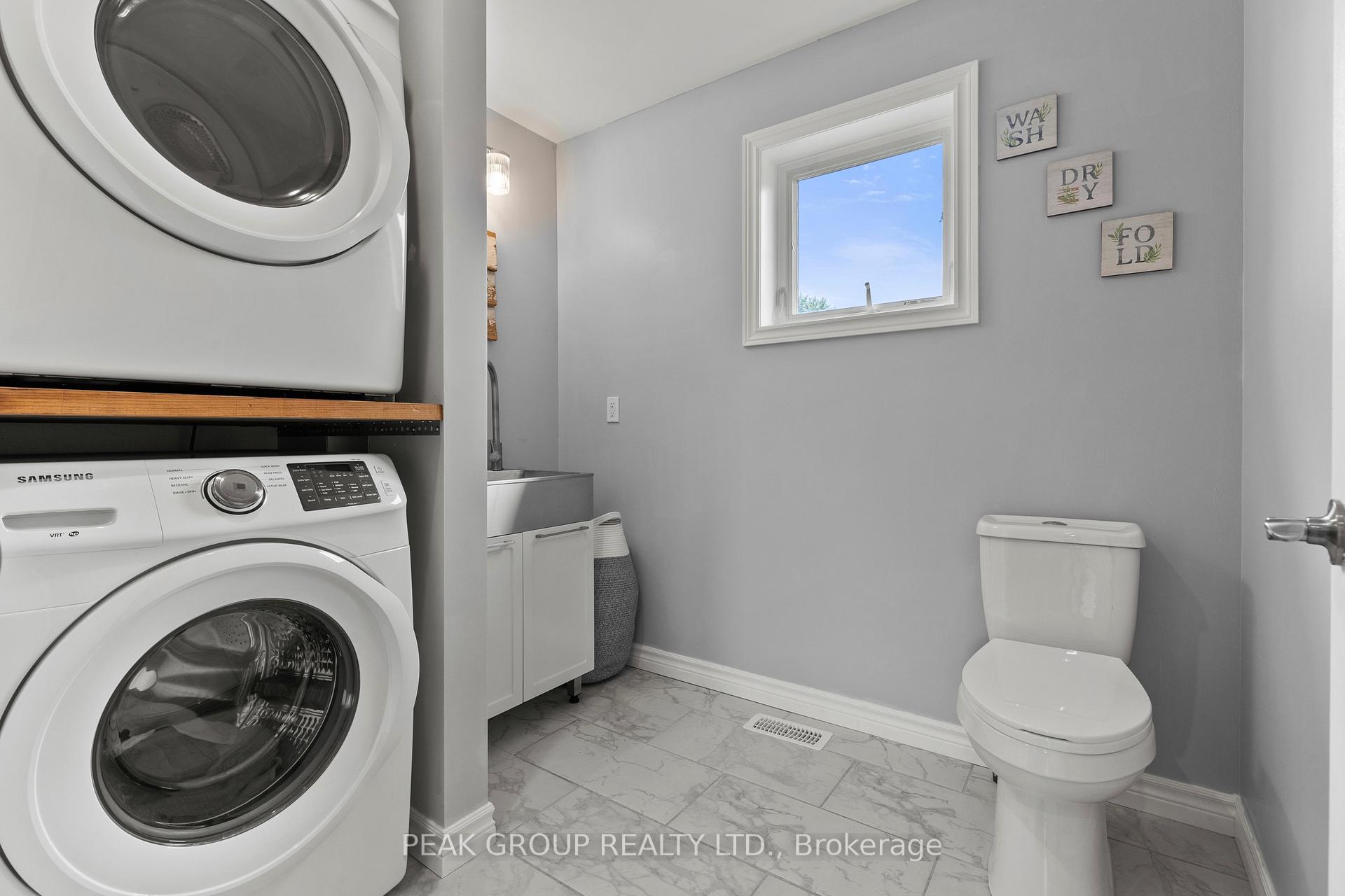 Photo 21 of 19 Bosnich Avenue, Welland, Broadway — HOMEH