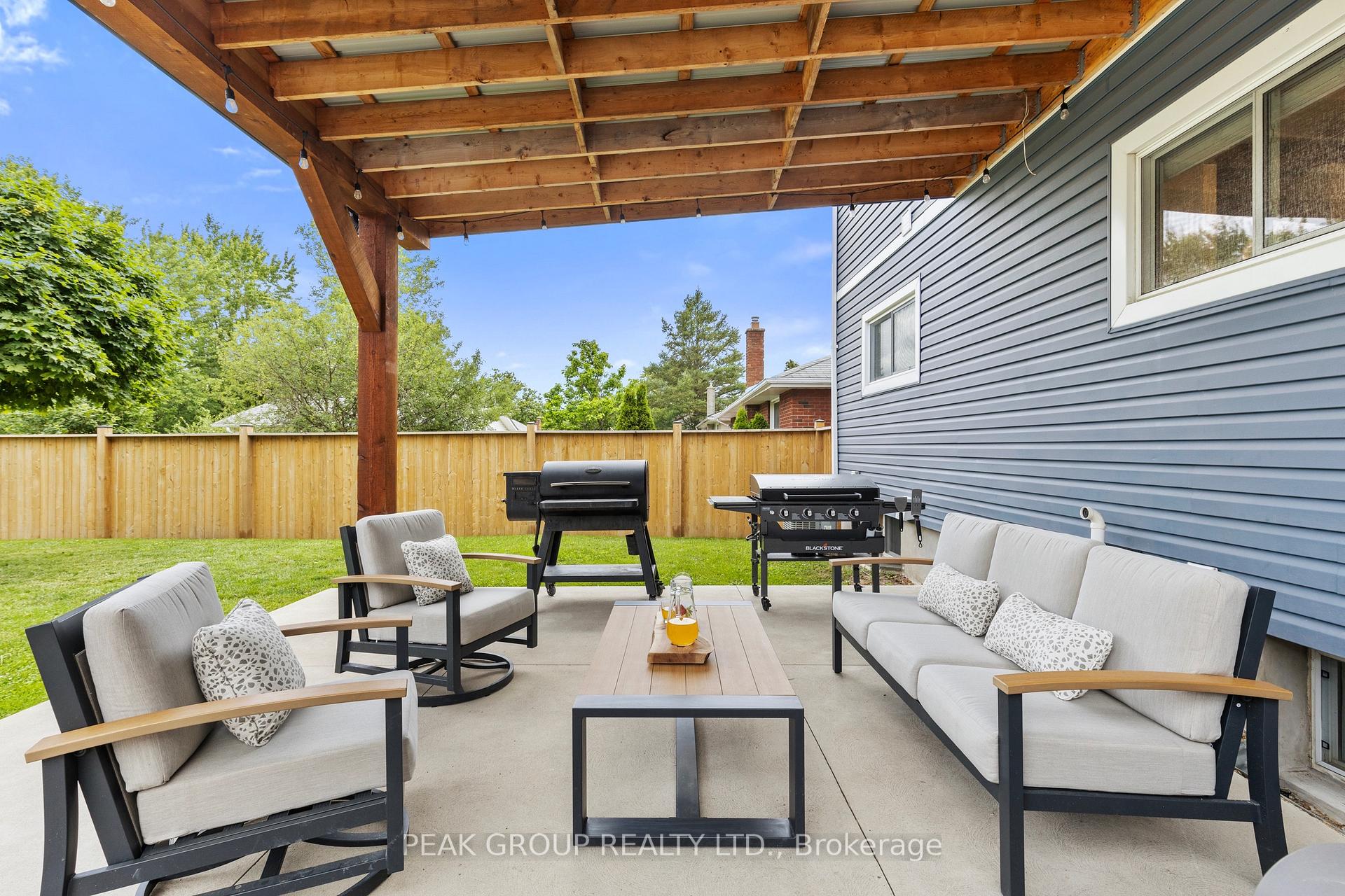 Photo 37 of 19 Bosnich Avenue, Welland, Broadway — HOMEH