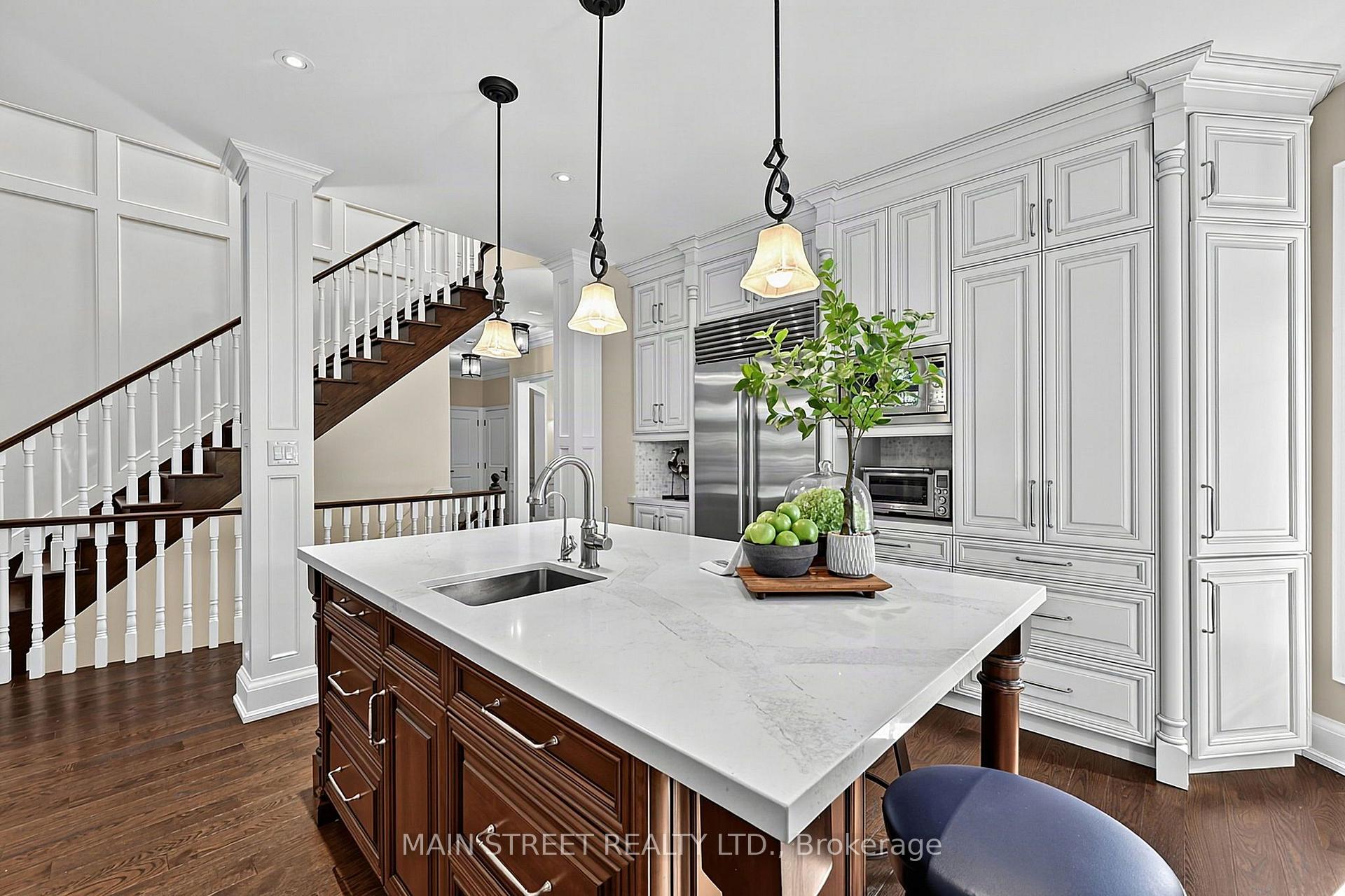Photo 7 of 40 Tucker Court, Aurora, Aurora Estates — HOMEH