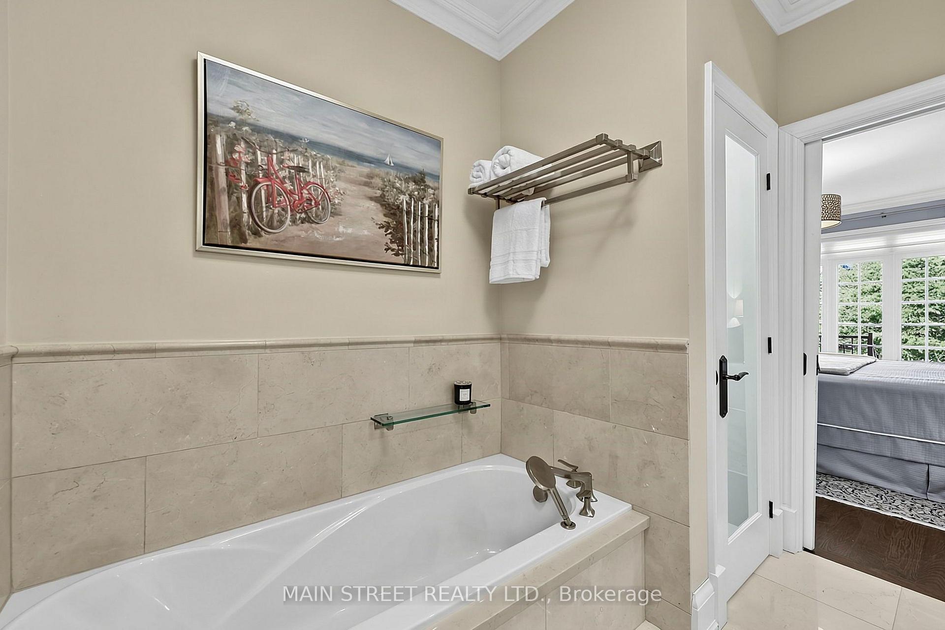 Photo 20 of 40 Tucker Court, Aurora, Aurora Estates — HOMEH