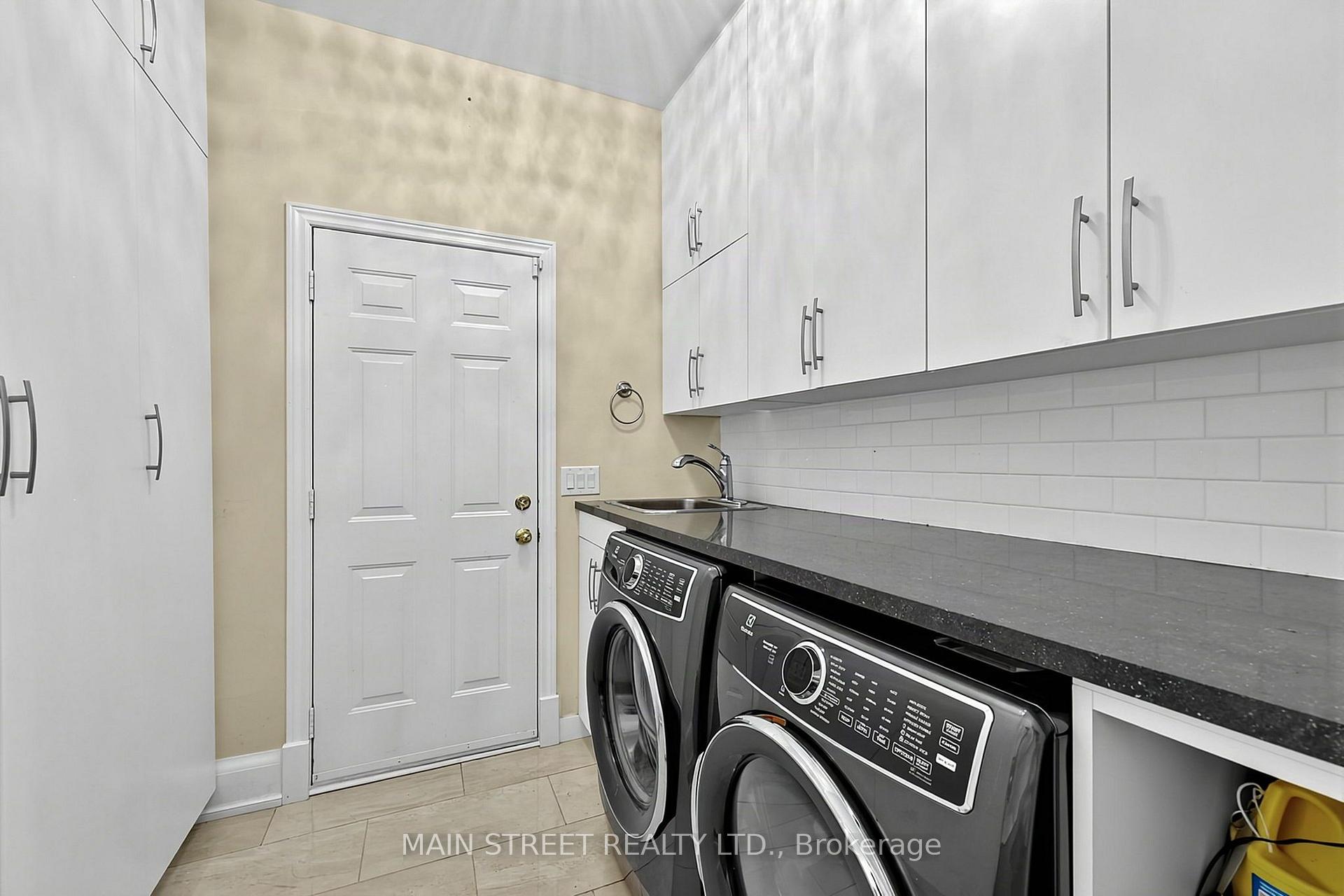 Photo 21 of 40 Tucker Court, Aurora, Aurora Estates — HOMEH