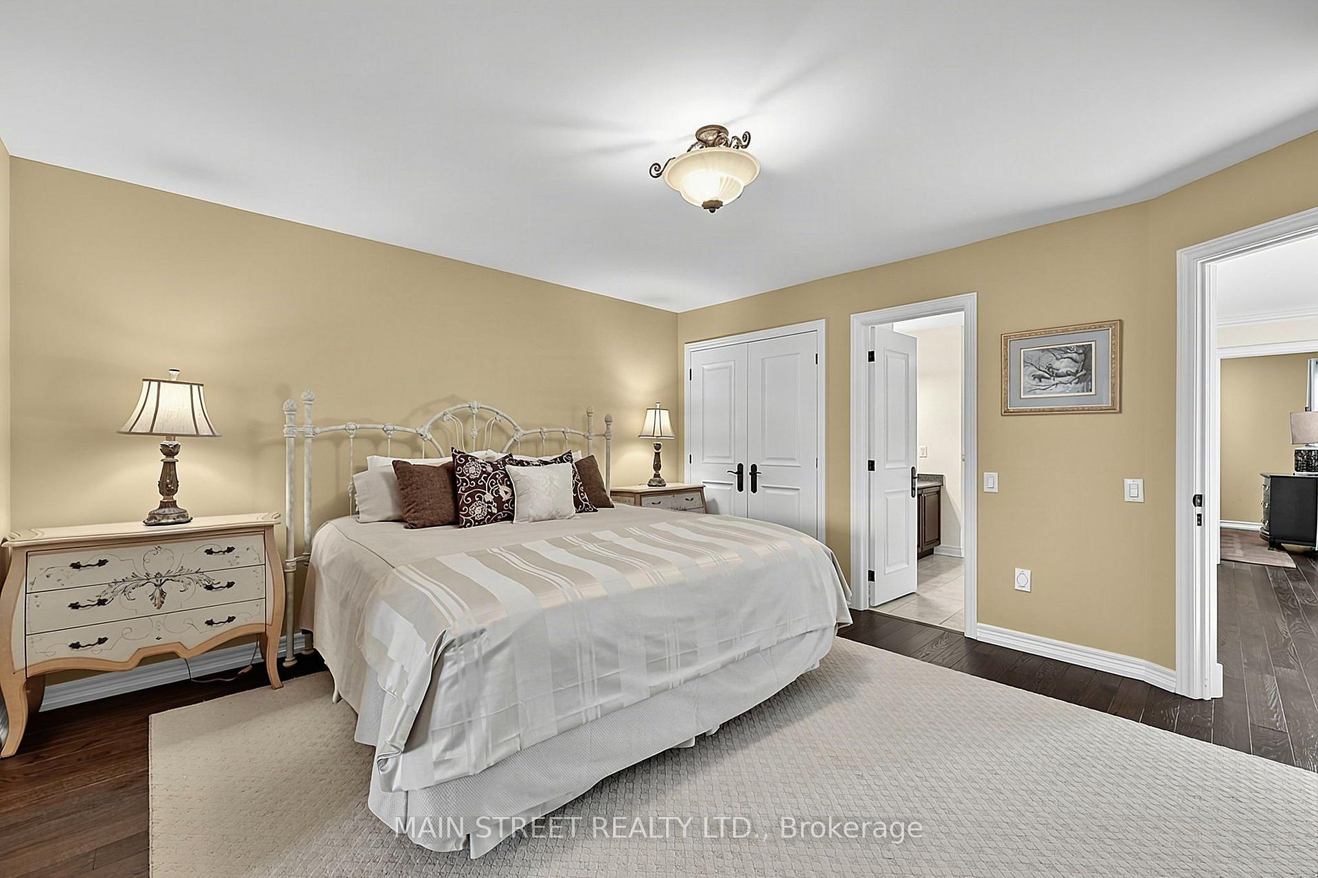 Photo 25 of 40 Tucker Court, Aurora, Aurora Estates — HOMEH