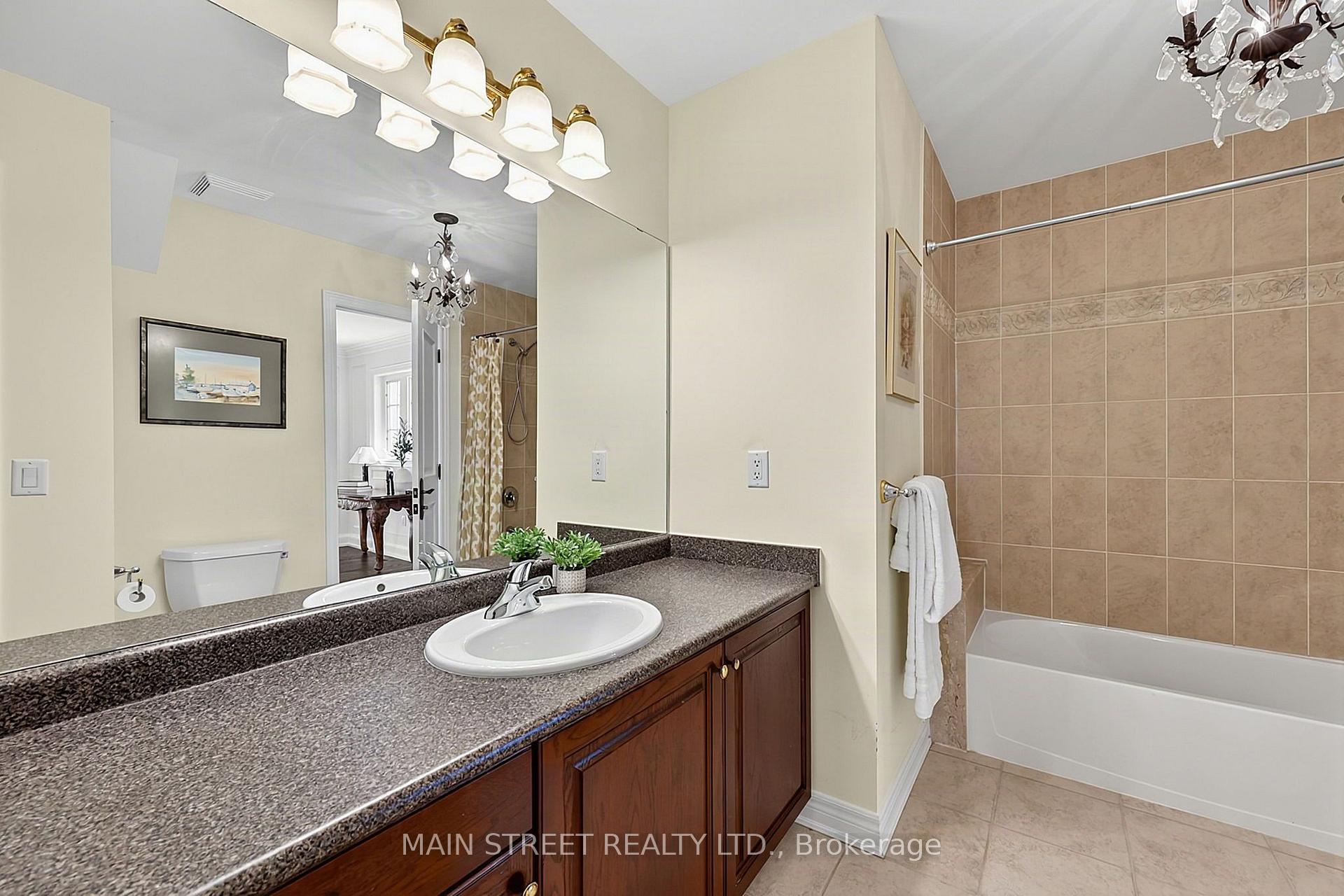 Photo 26 of 40 Tucker Court, Aurora, Aurora Estates — HOMEH