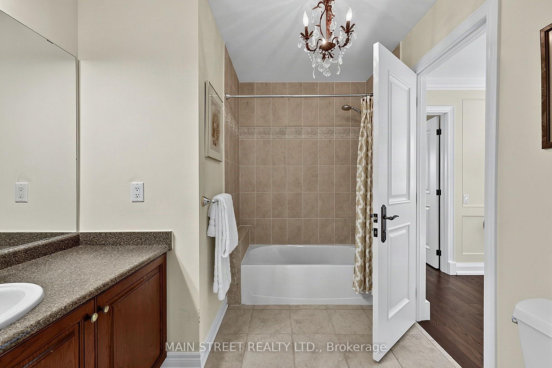 Photo 27 of 40 Tucker Court, Aurora, Aurora Estates — HOMEH
