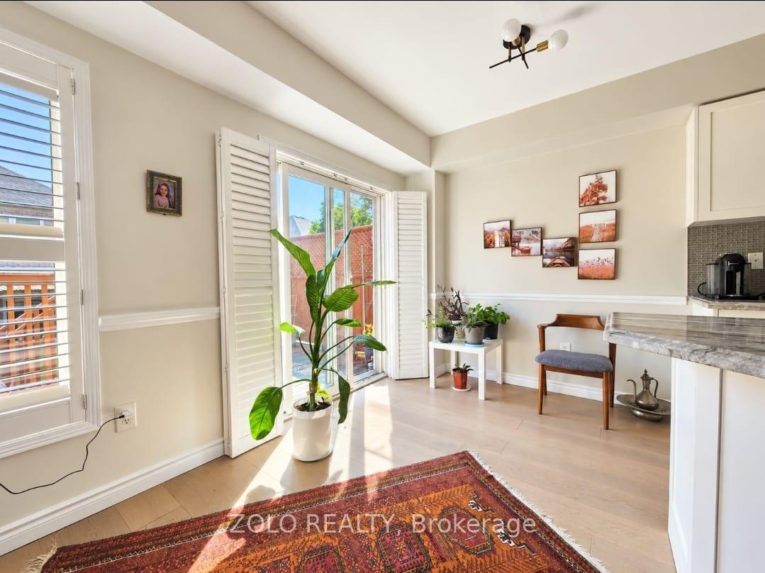 Photo 6 of 33 Walkview Crescent, Richmond Hill, Oak Ridges — HOMEH