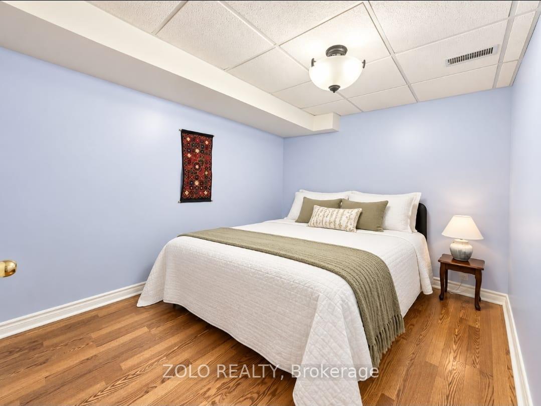 Photo 14 of 33 Walkview Crescent, Richmond Hill, Oak Ridges — HOMEH