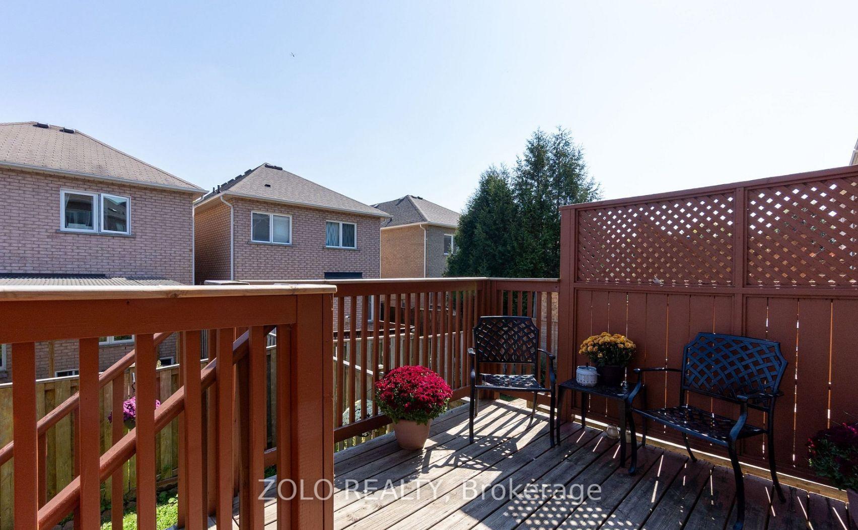 Photo 18 of 33 Walkview Crescent, Richmond Hill, Oak Ridges — HOMEH