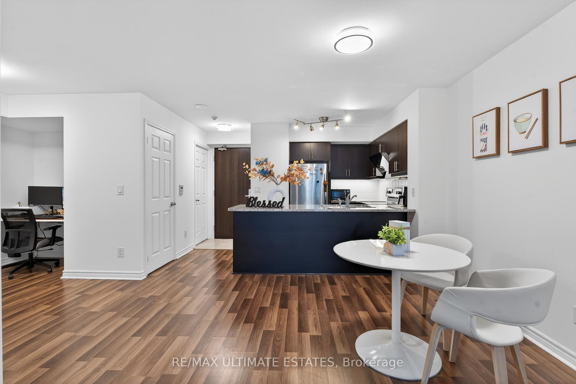 Photo 6 of Unit 2205, 19 Grand Trunk Crescent, Toronto, Waterfront Communities — HOMEH