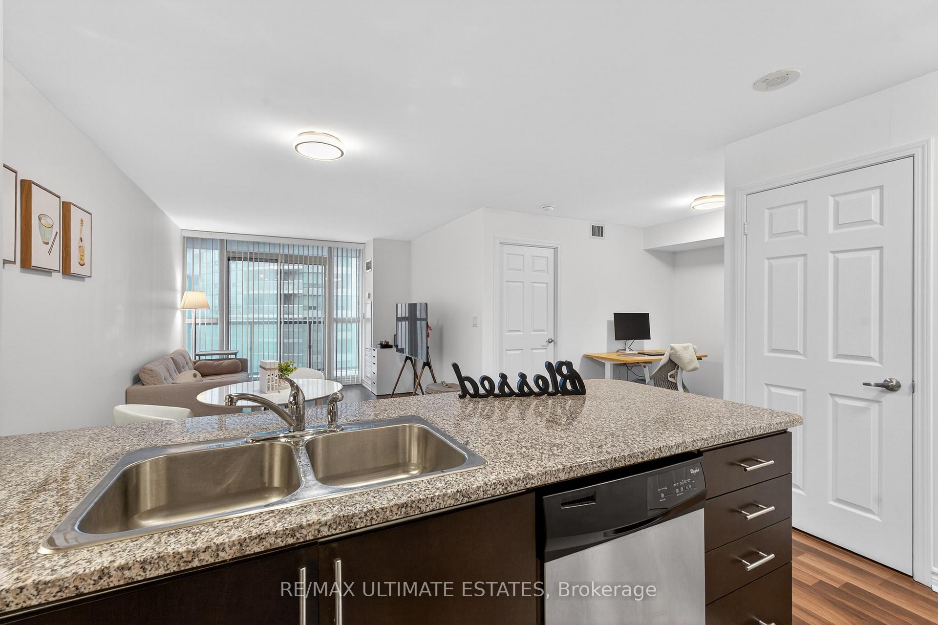 Photo 25 of Unit 2205, 19 Grand Trunk Crescent, Toronto, Waterfront Communities — HOMEH